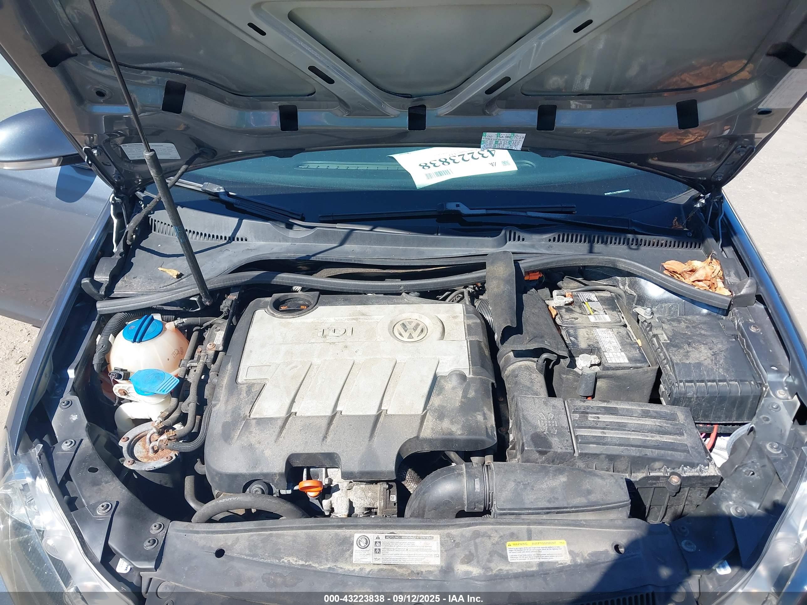 VOLKSWAGEN JETTA image 10