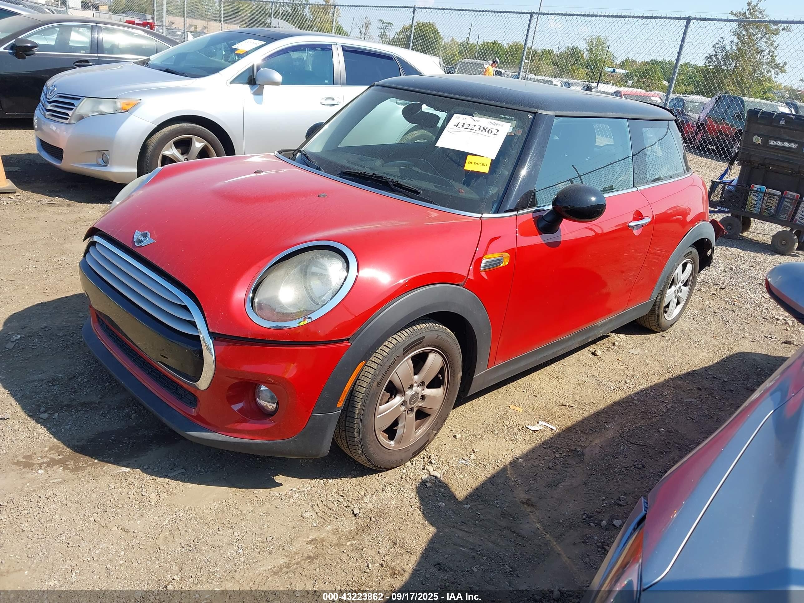 MINI HARDTOP image 2