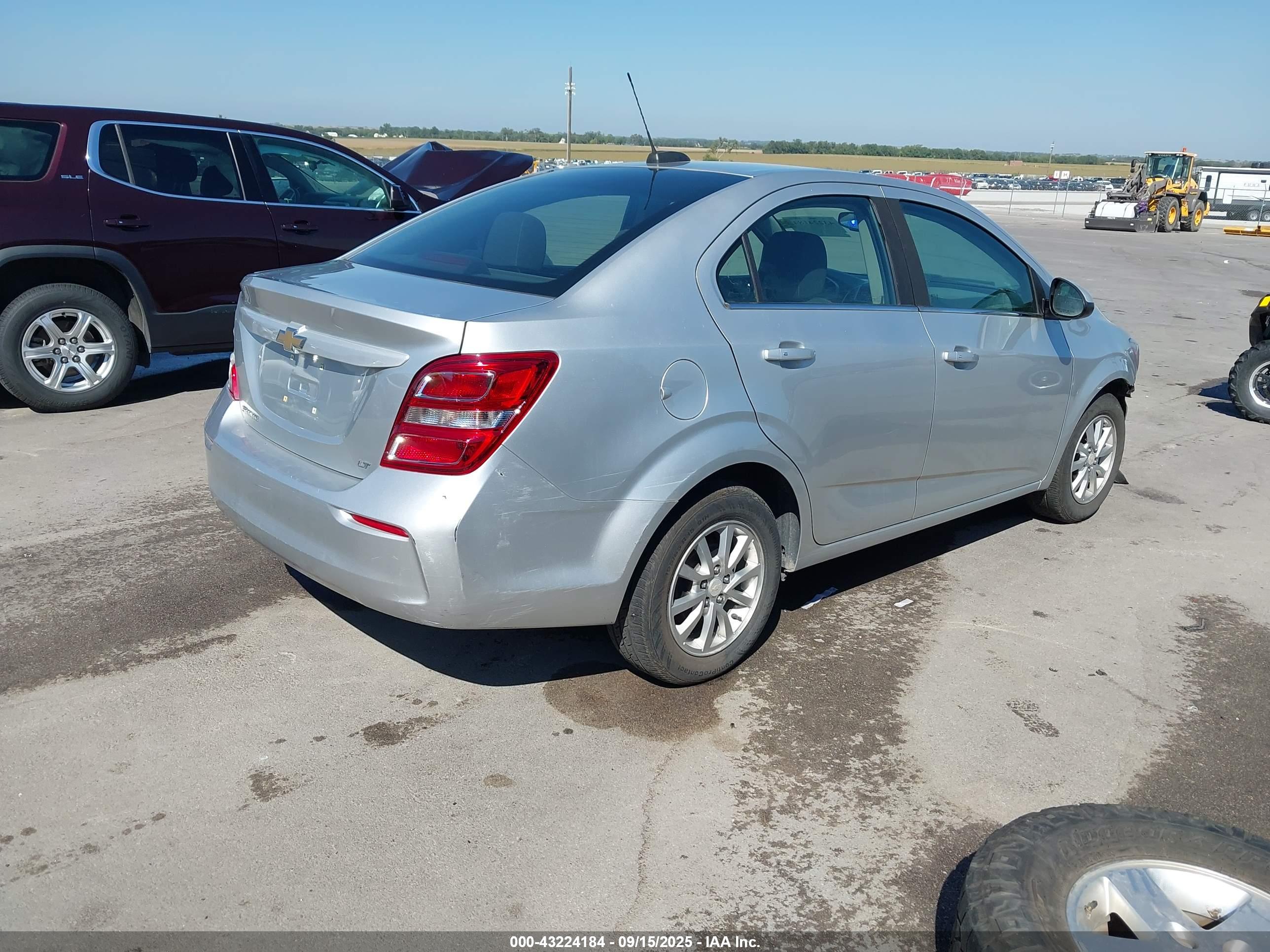 CHEVROLET SONIC image 4