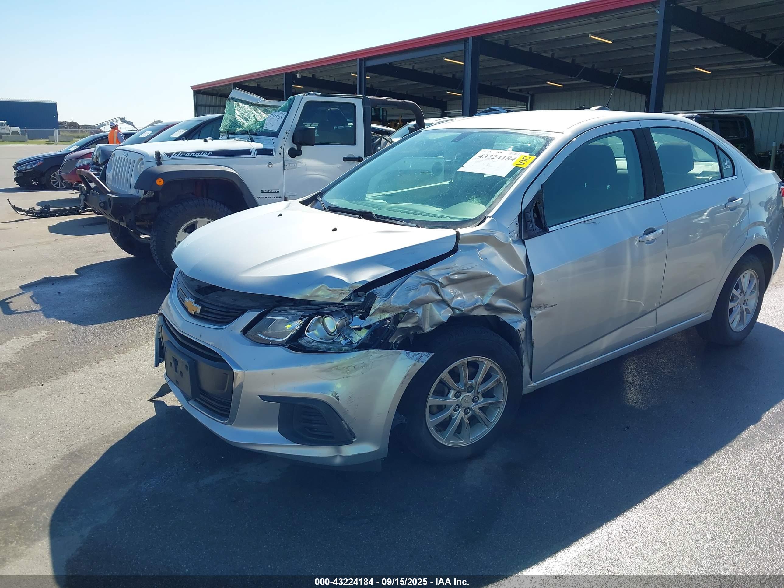 CHEVROLET SONIC image 6