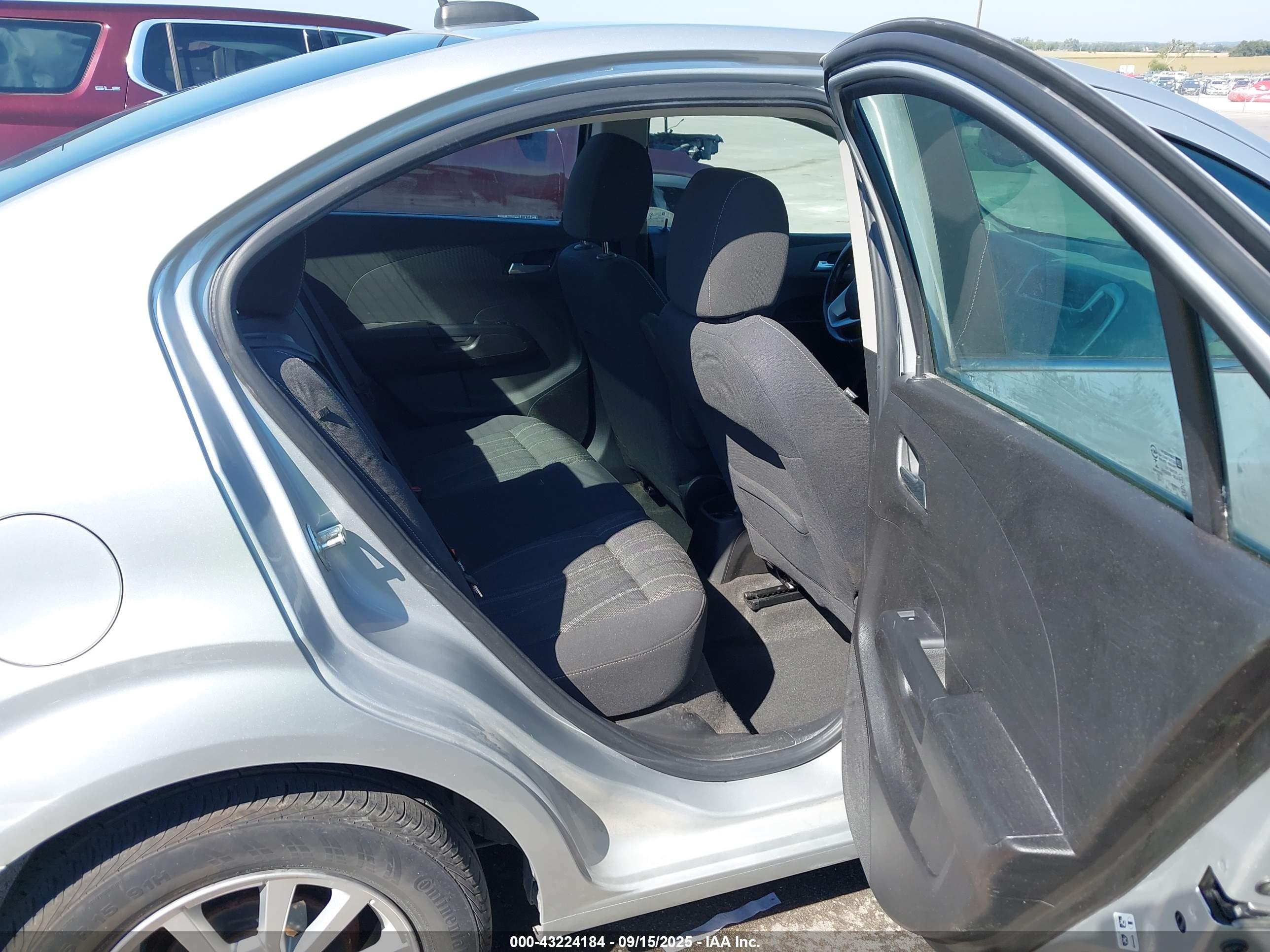 CHEVROLET SONIC image 8