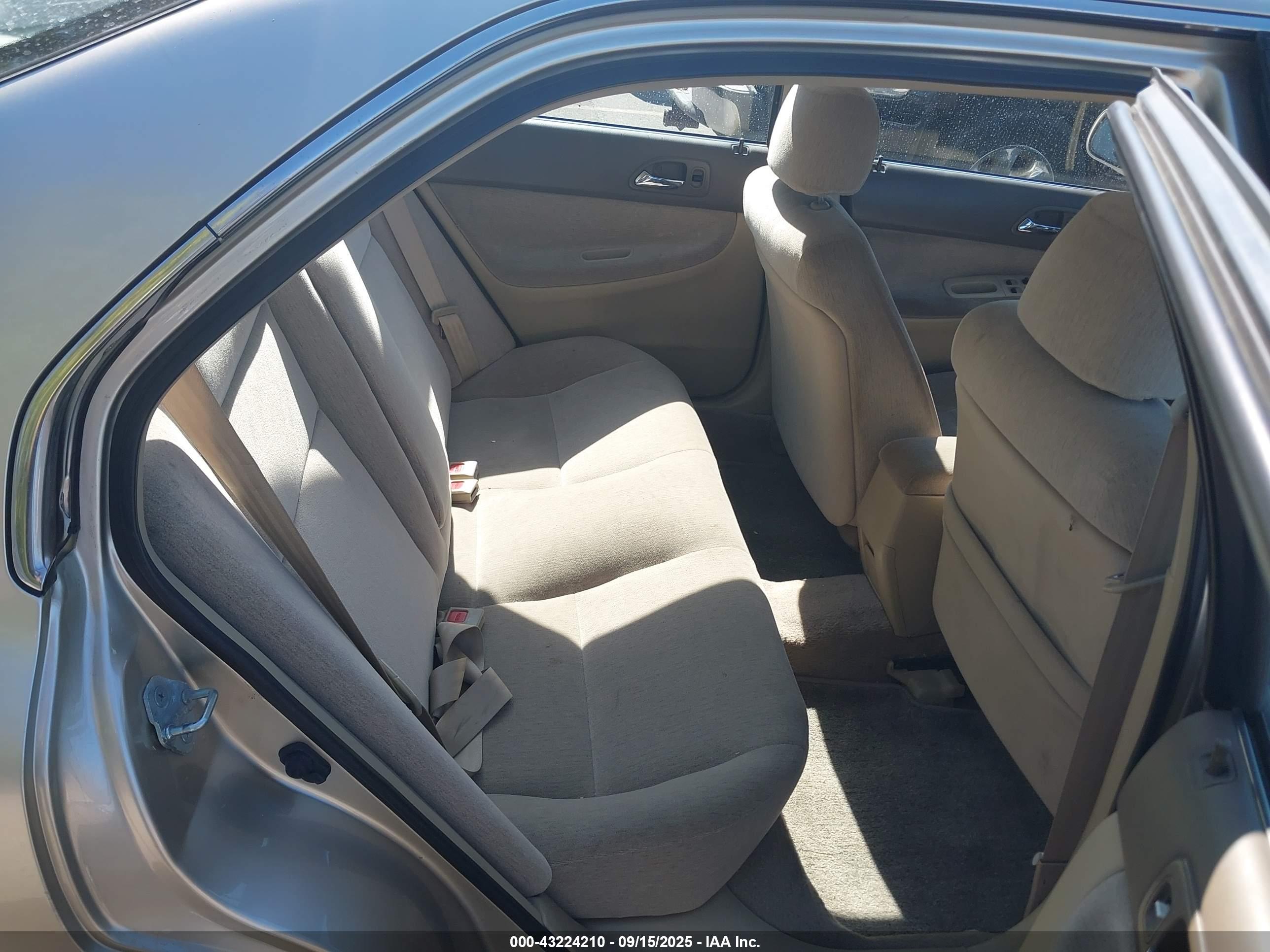 HONDA ACCORD image 8