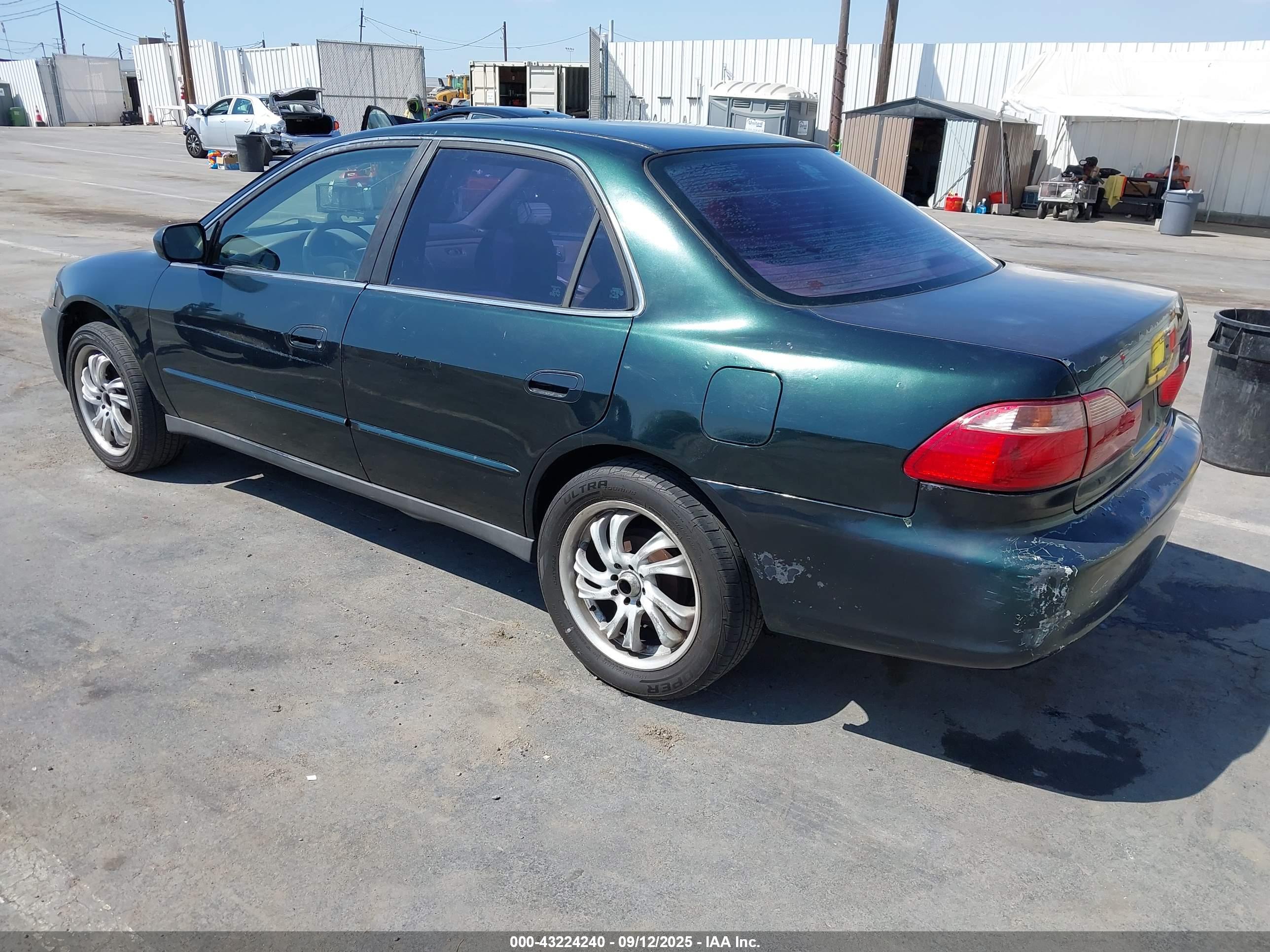 HONDA ACCORD image 3