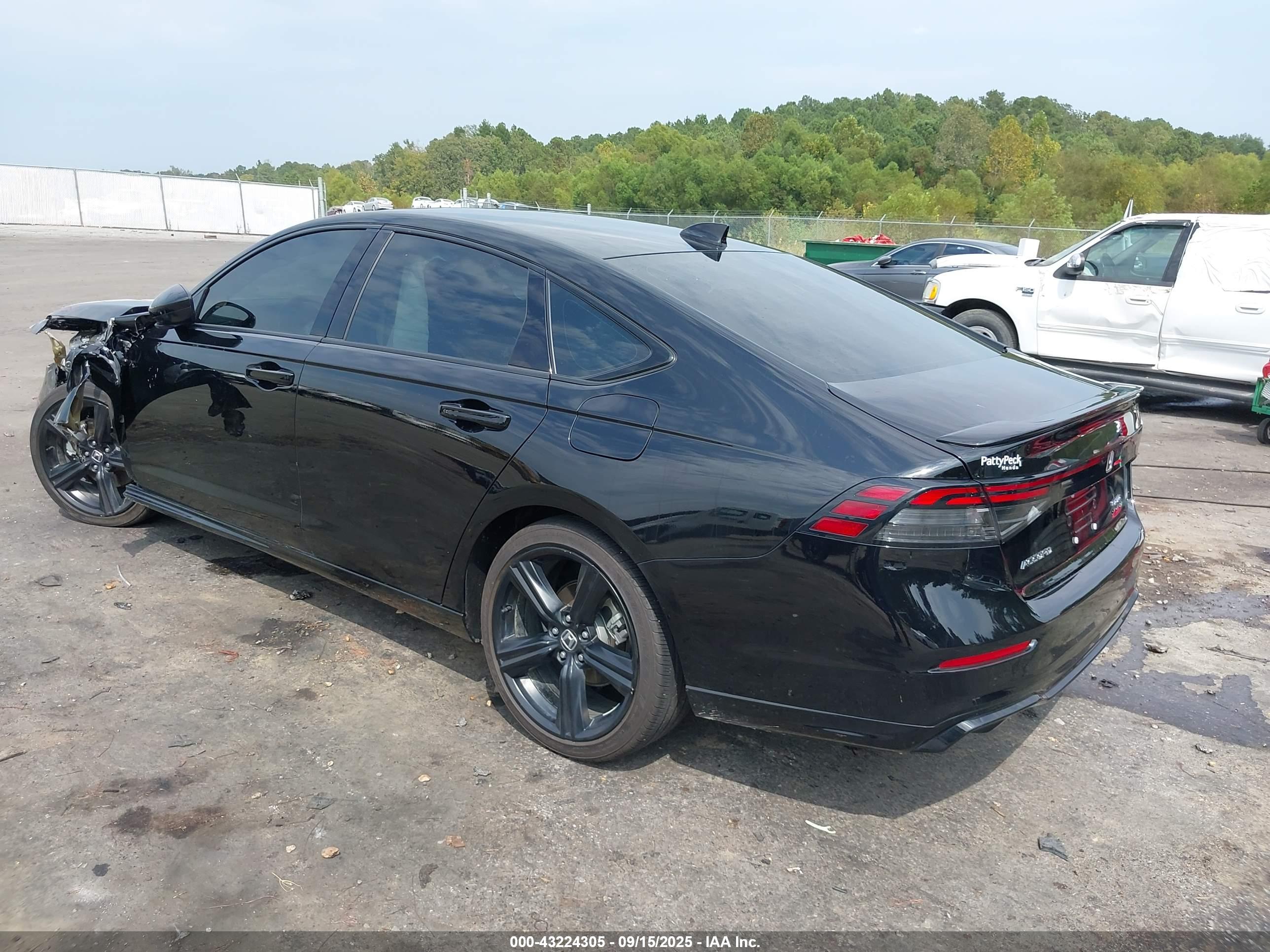 HONDA ACCORD image 3