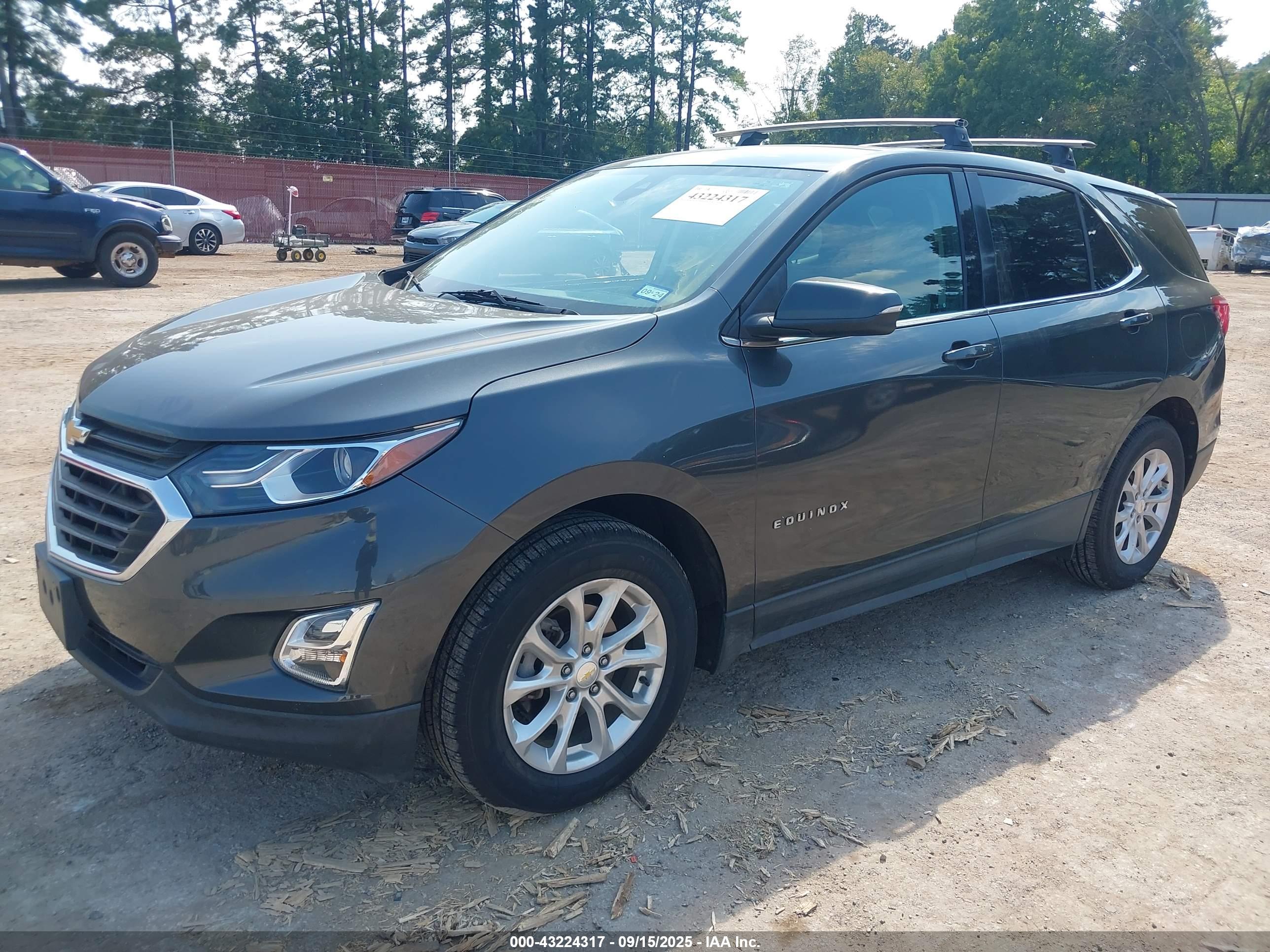 CHEVROLET EQUINOX image 2