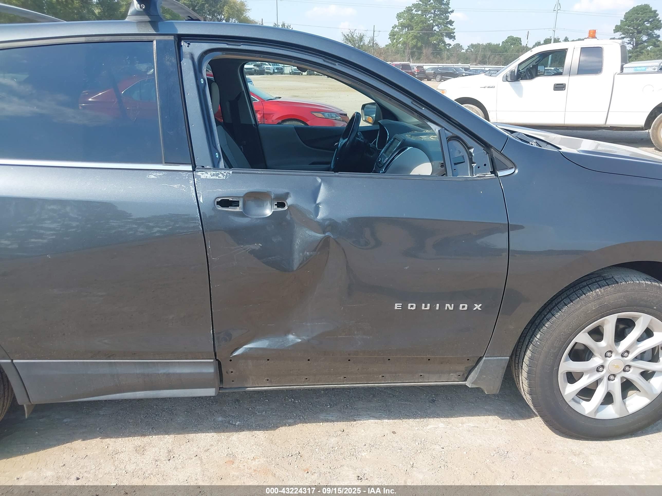CHEVROLET EQUINOX image 6