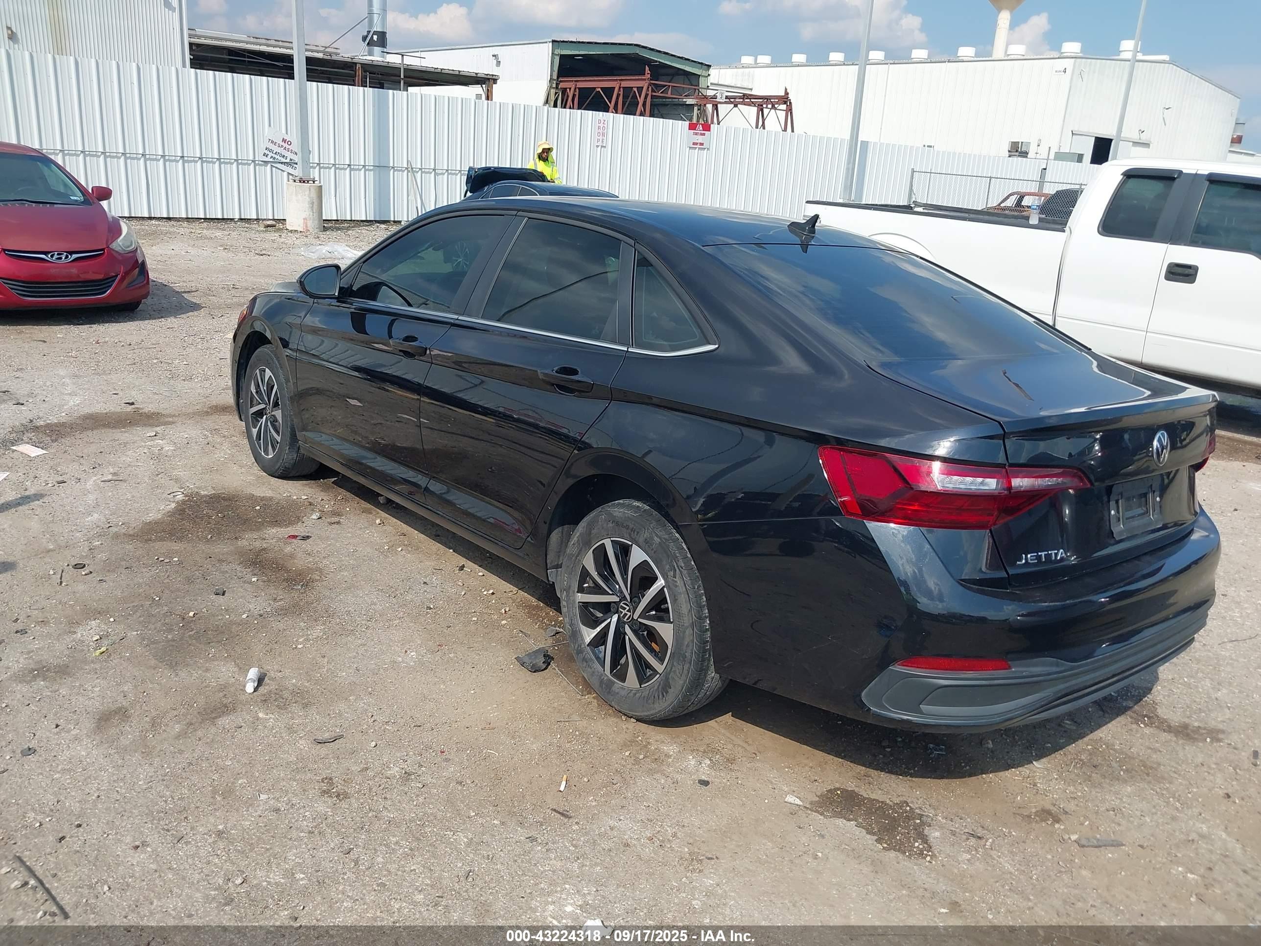 VOLKSWAGEN JETTA image 3