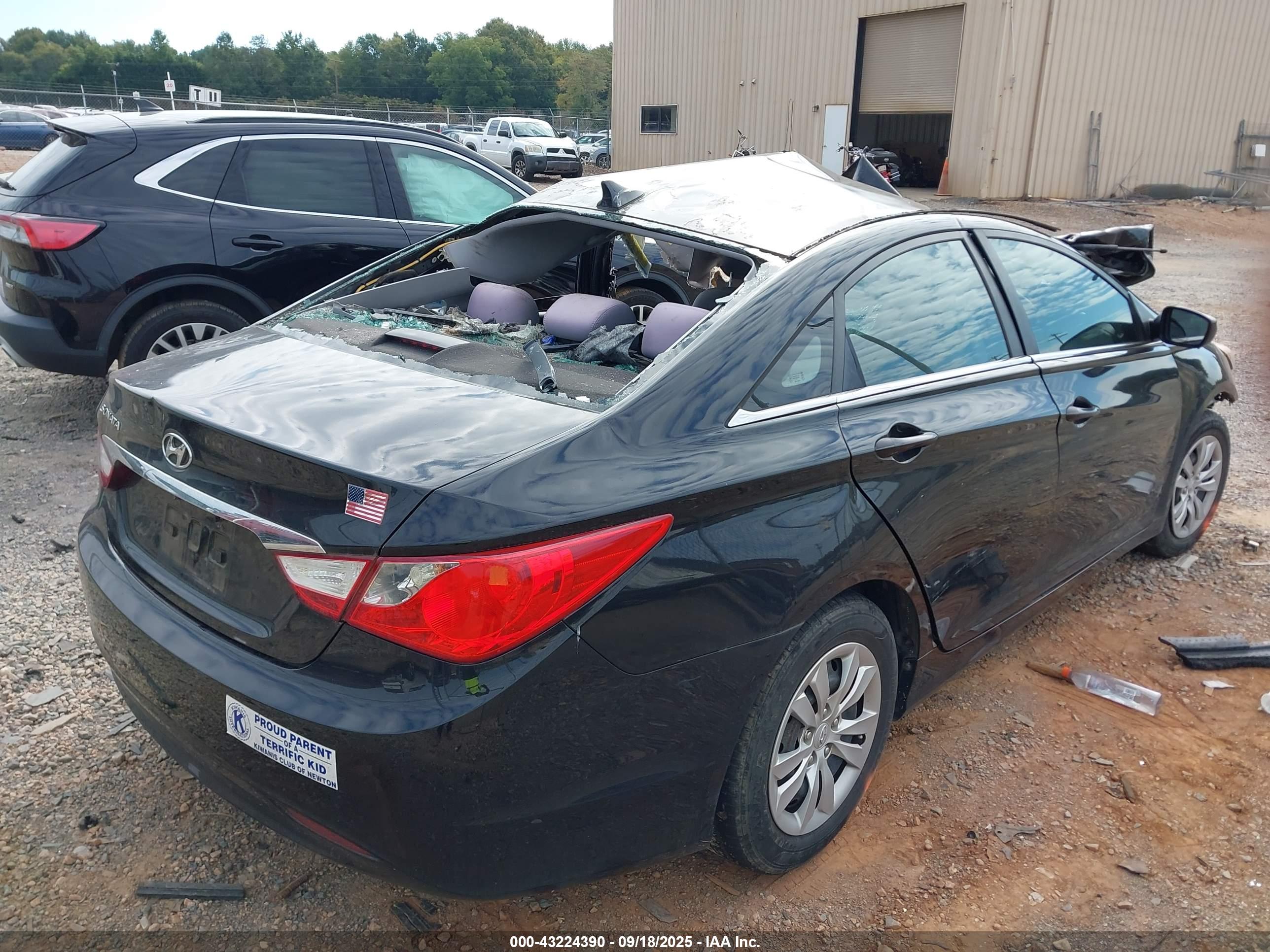 HYUNDAI SONATA image 4