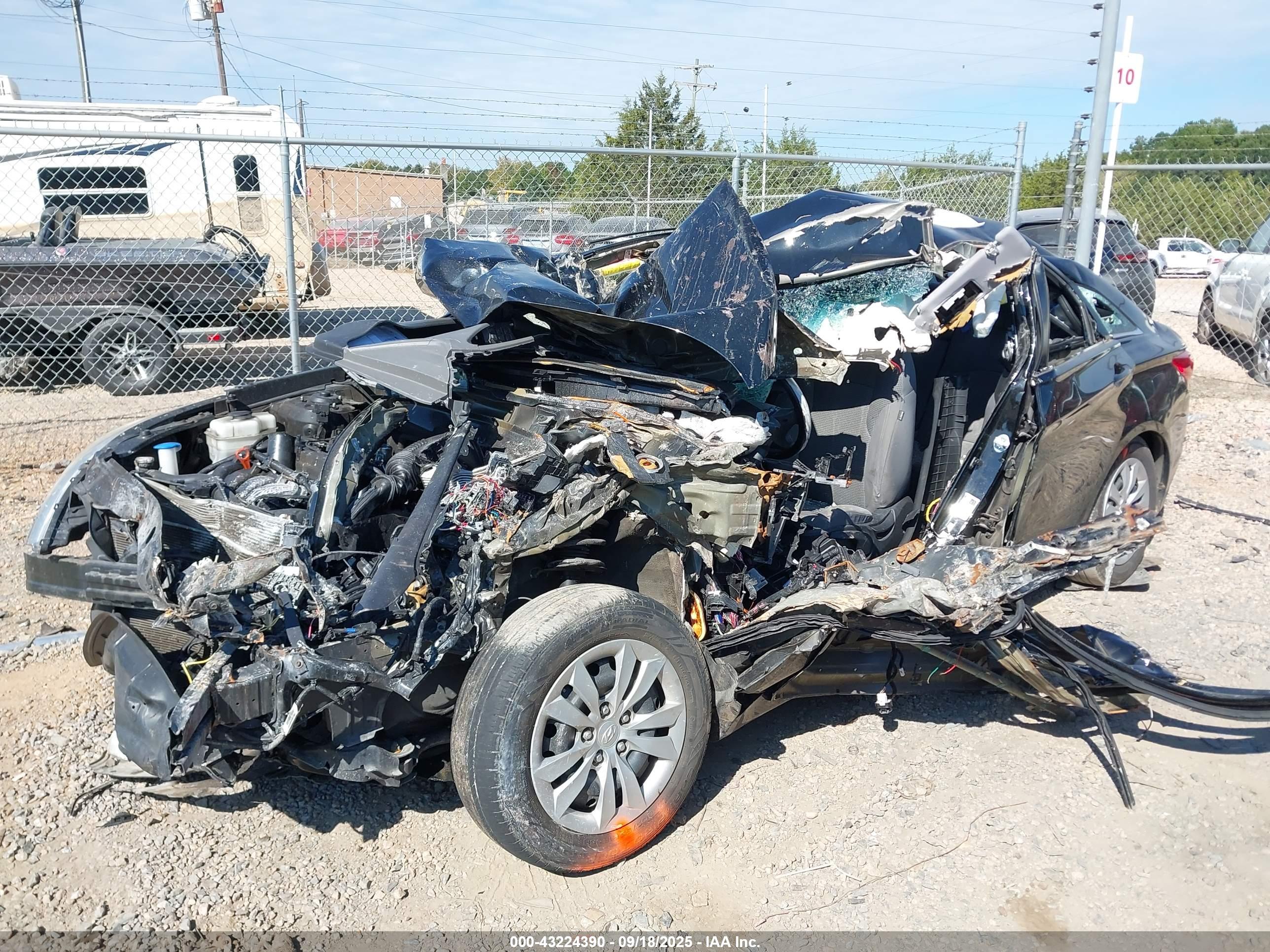 HYUNDAI SONATA image 6