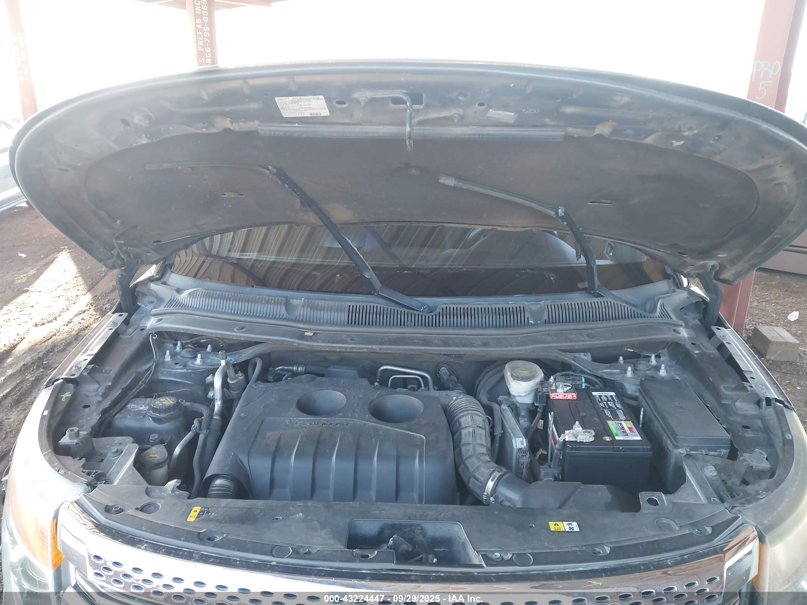 FORD EXPLORER image 10