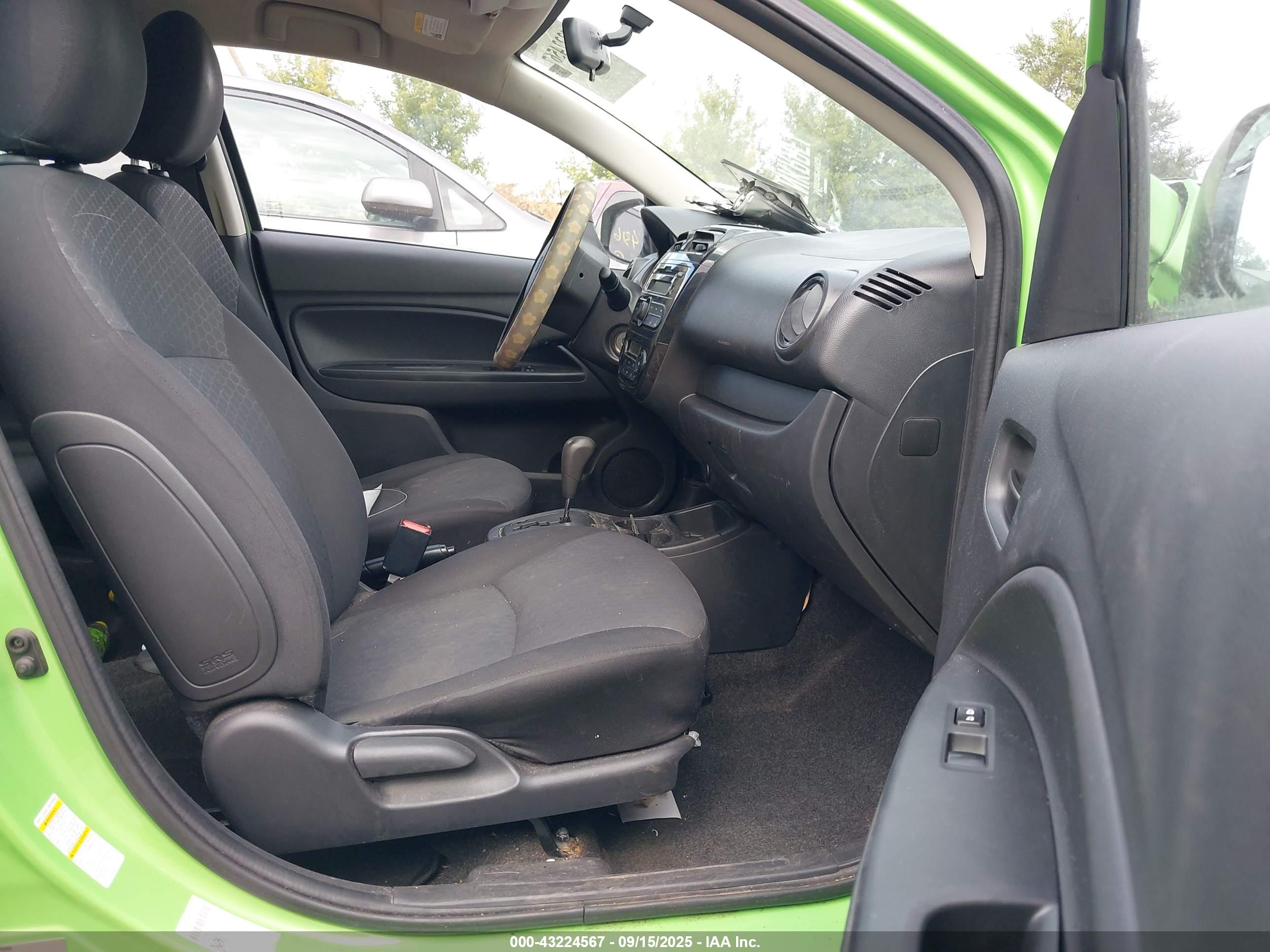 MITSUBISHI MIRAGE image 5