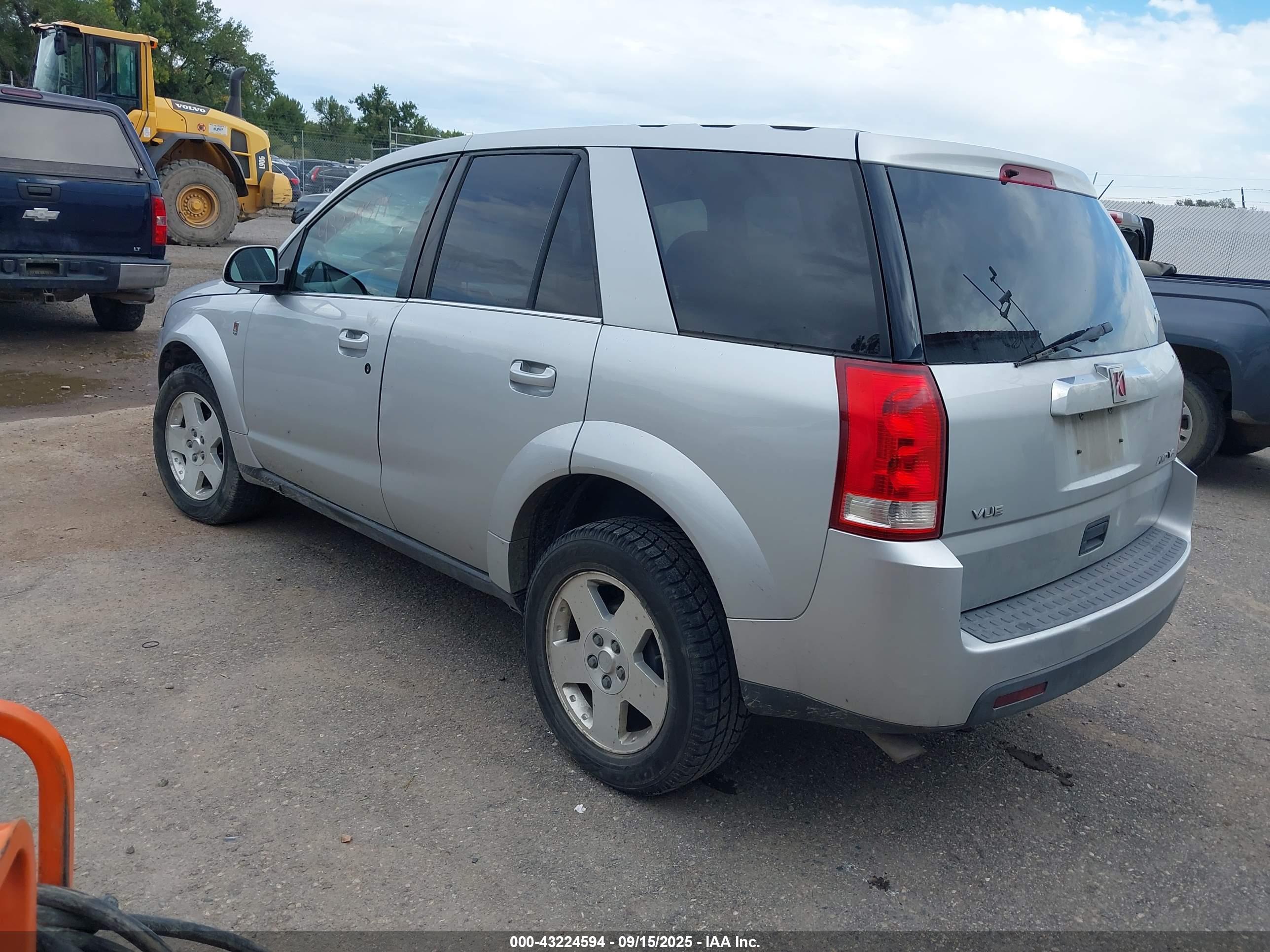 SATURN VUE image 3