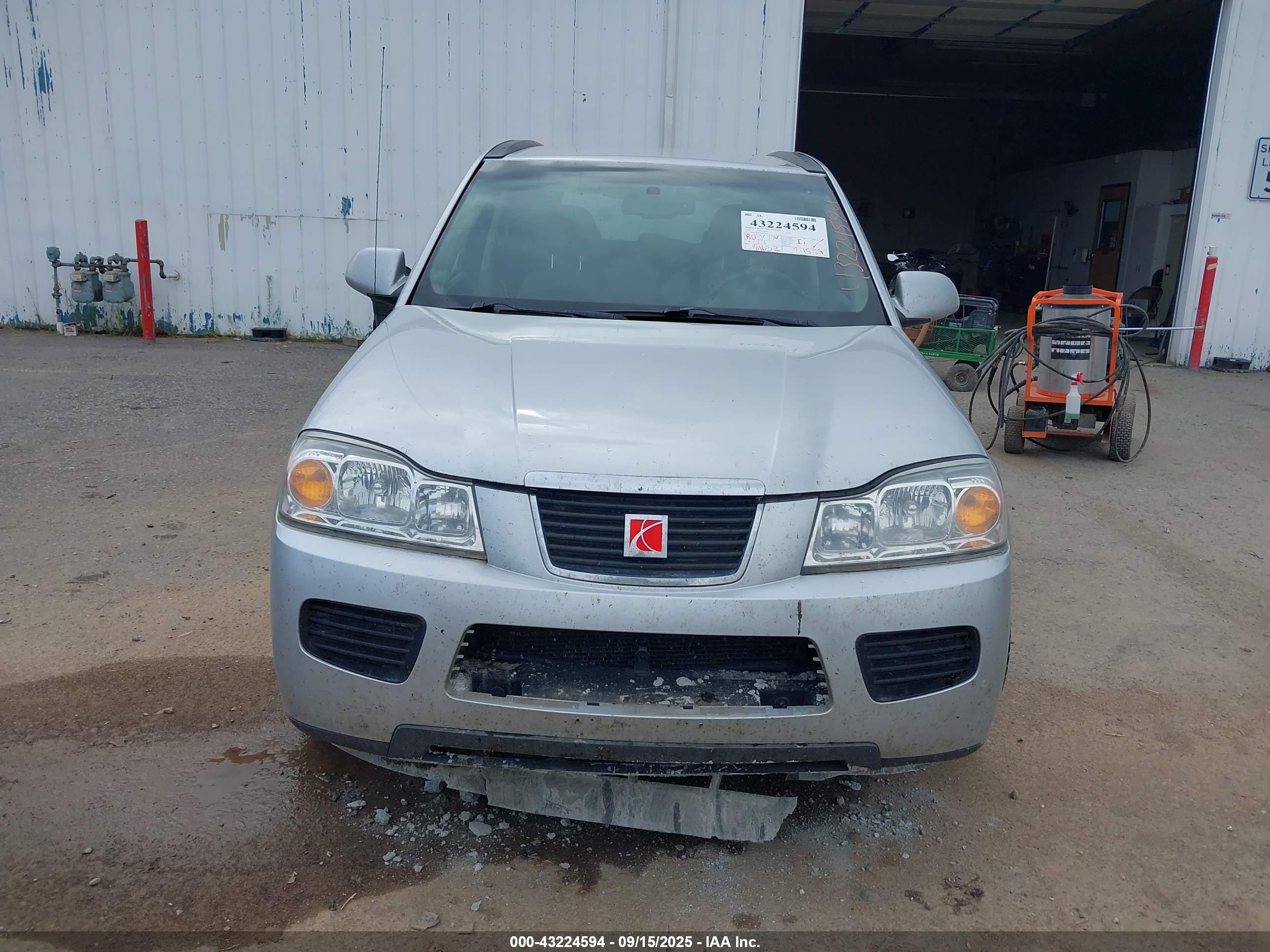 SATURN VUE image 6