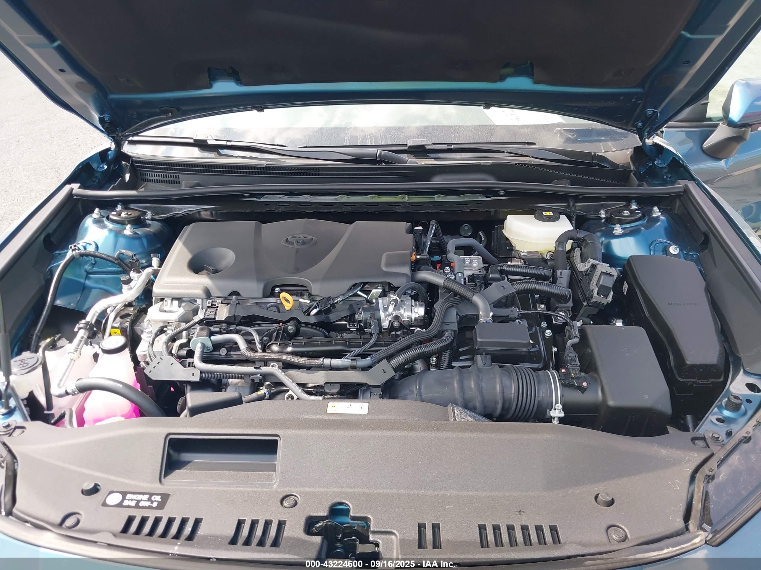 TOYOTA CAMRY image 10