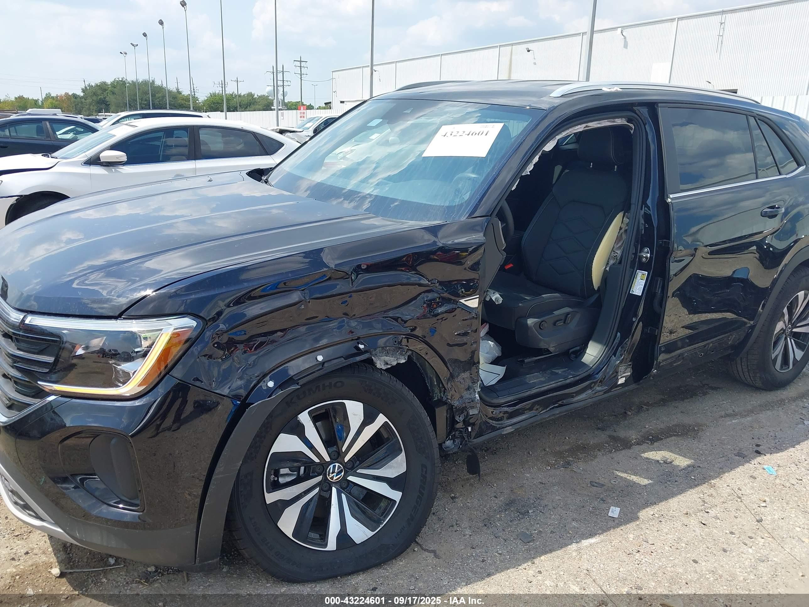 VOLKSWAGEN ATLAS image 6