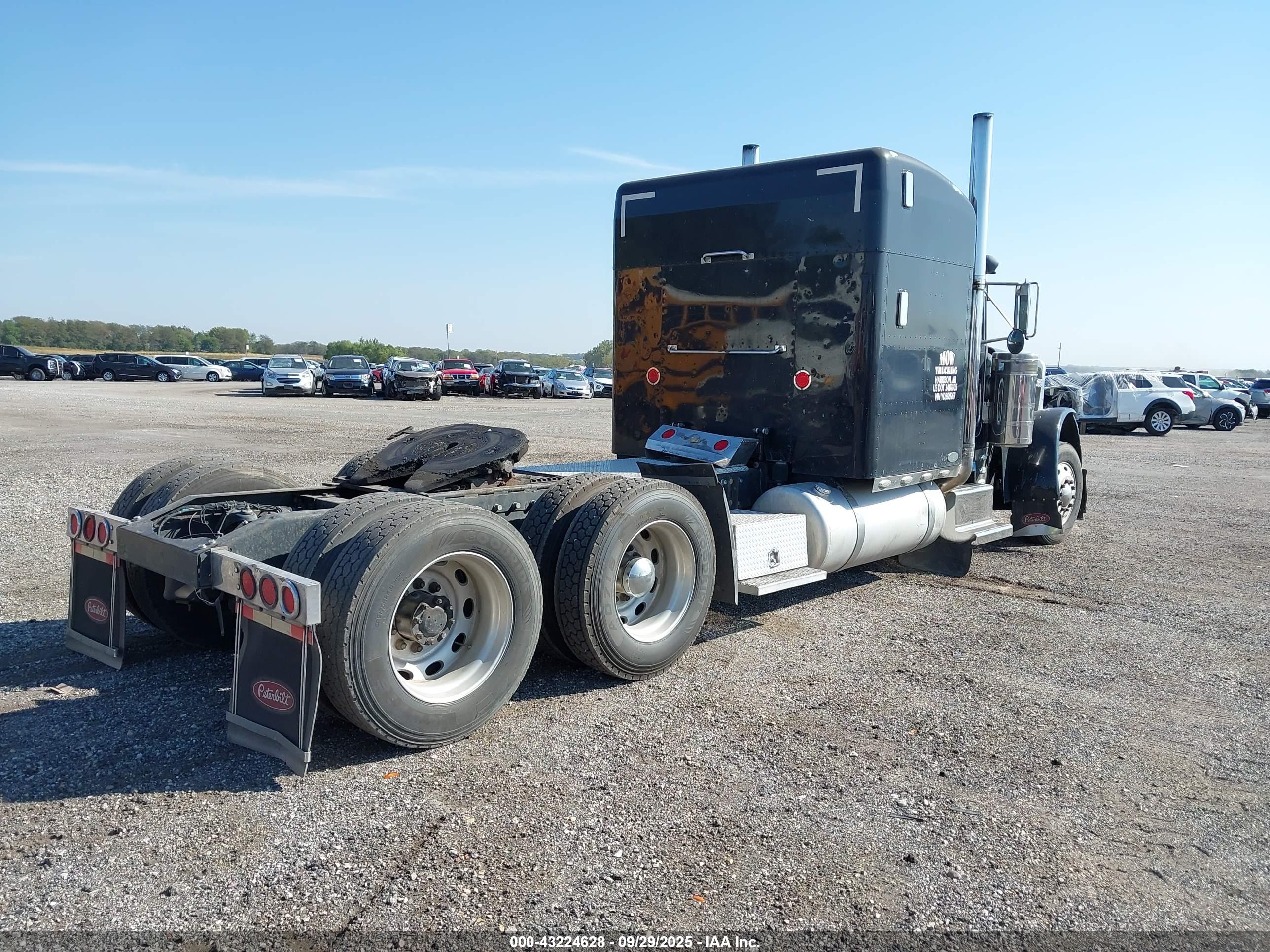 PETERBILT 379 image 4
