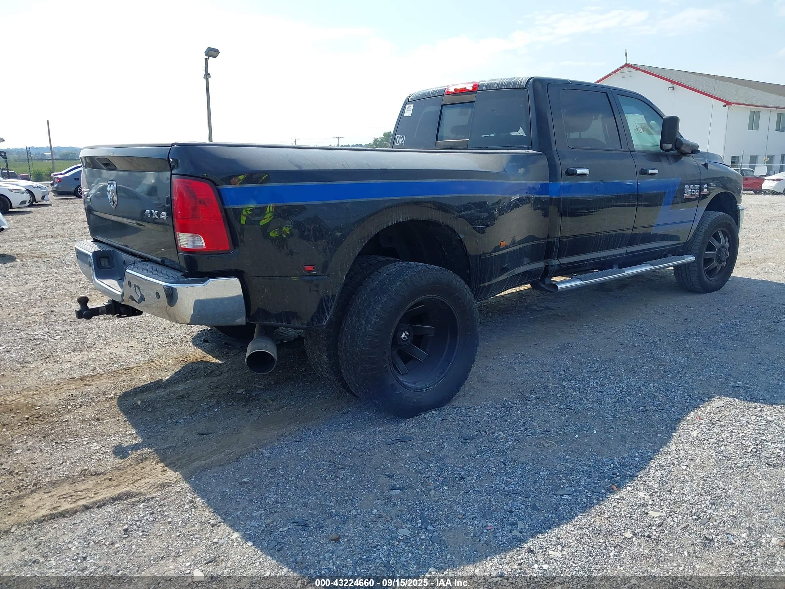 RAM 3500 image 4