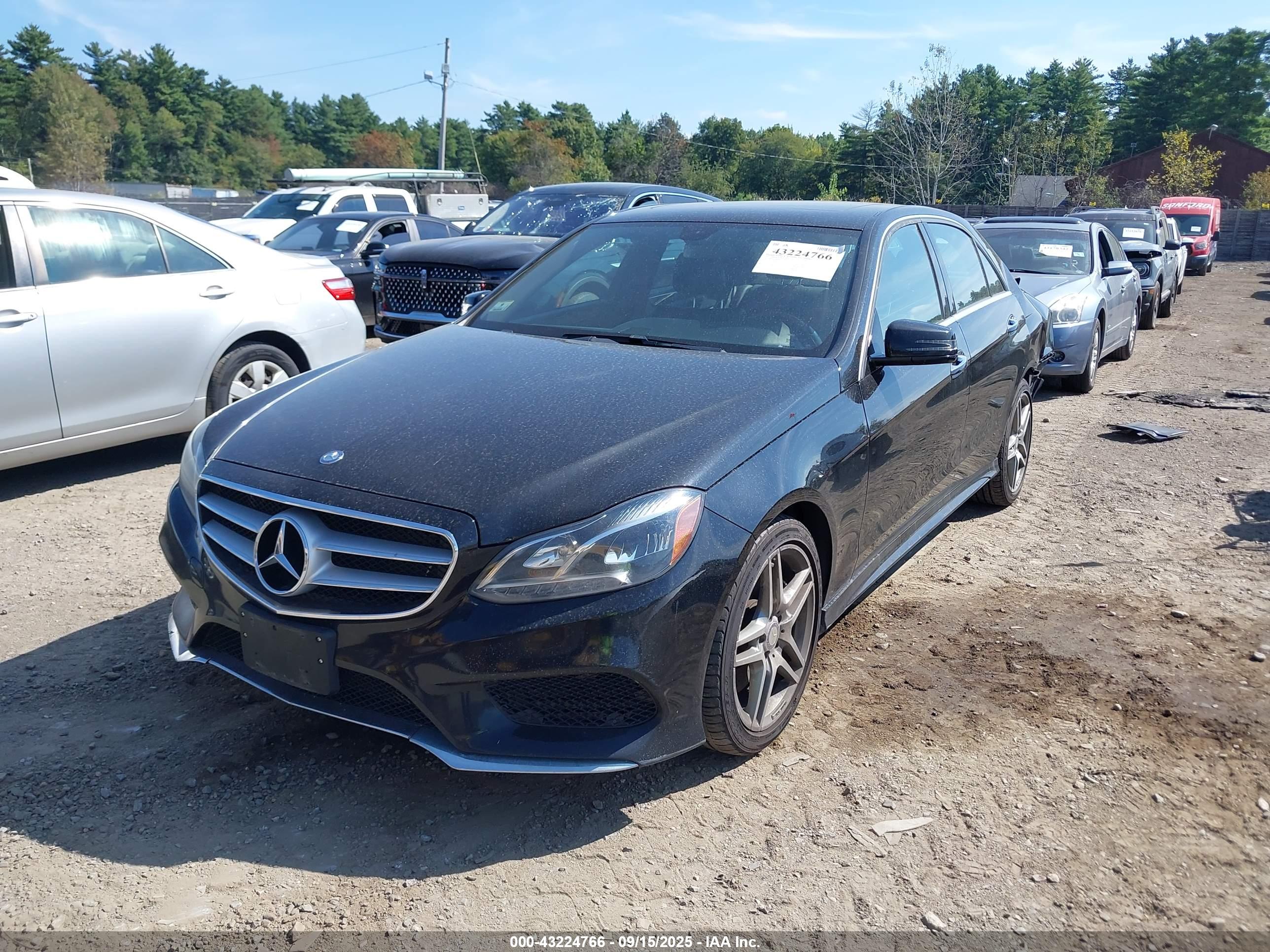 MERCEDES-BENZ E image 2
