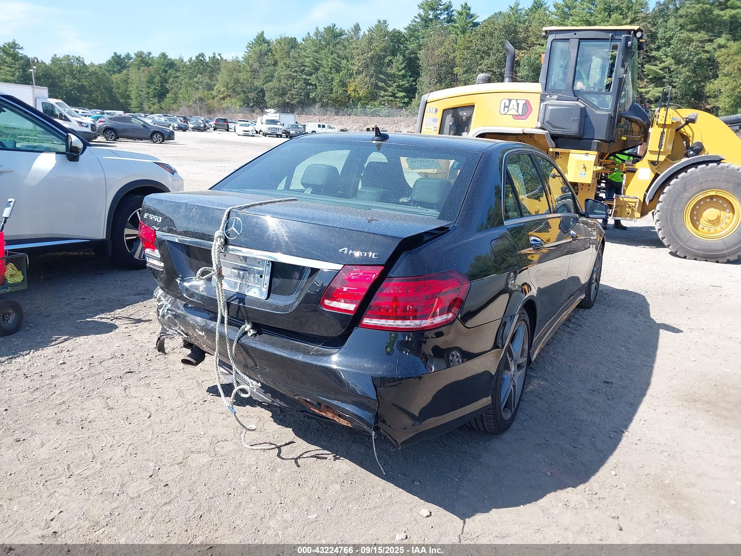 MERCEDES-BENZ E image 4