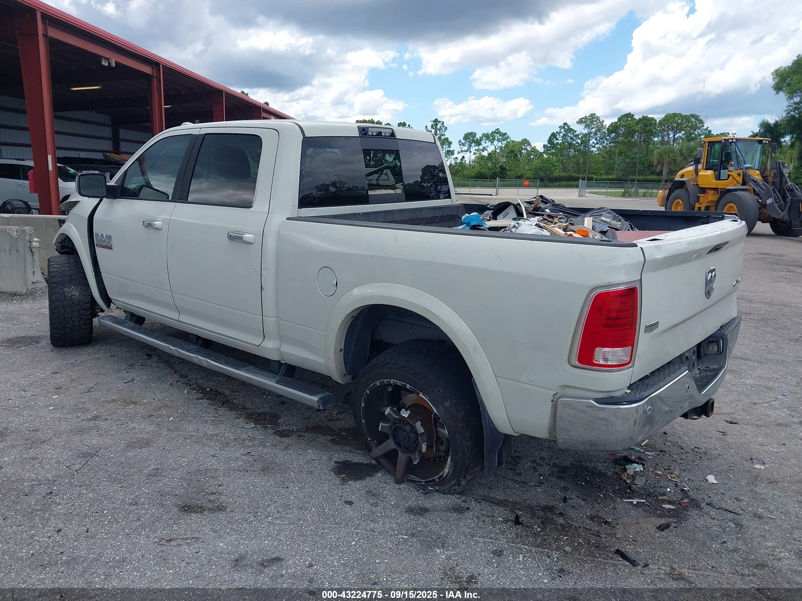 RAM 2500 image 3
