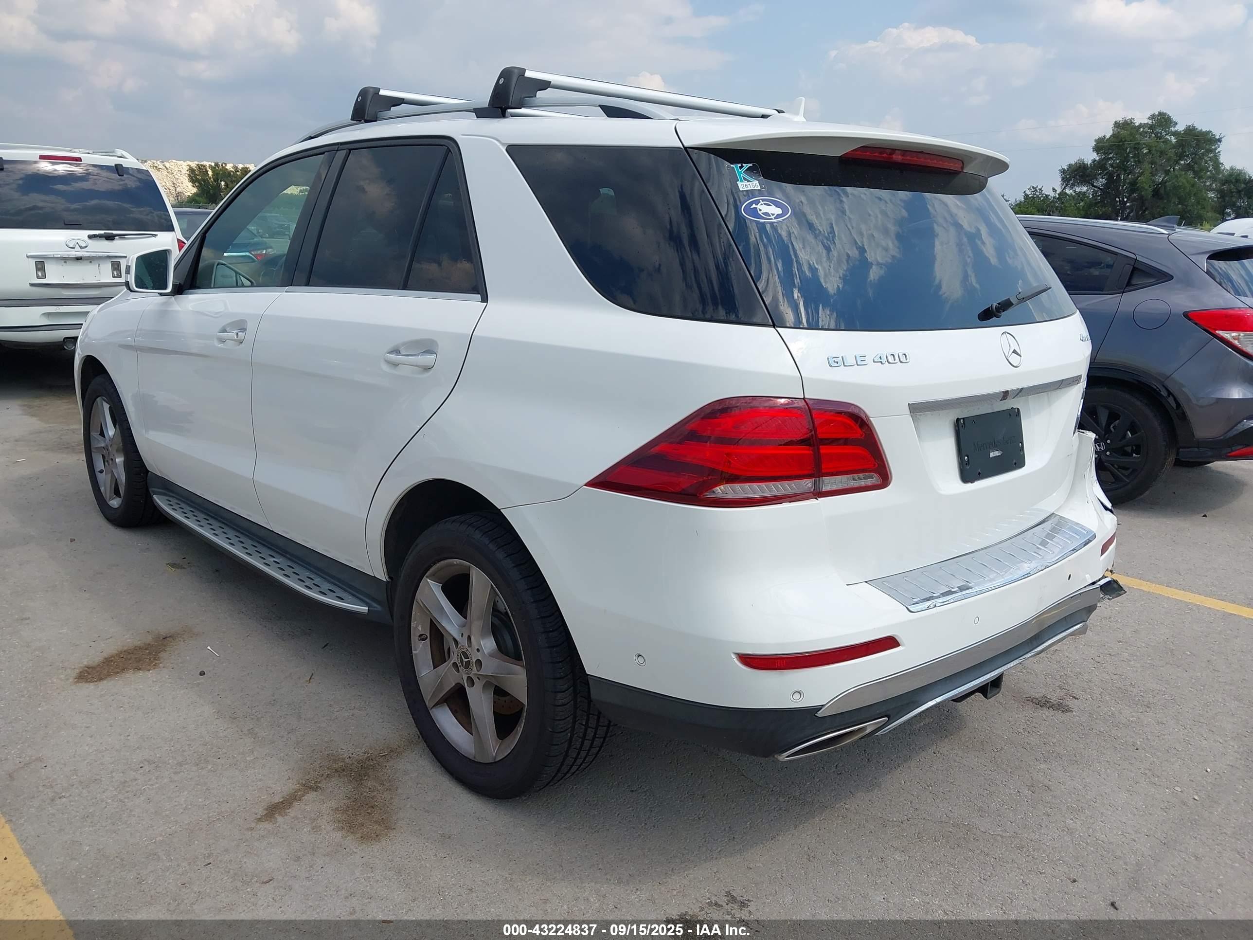 MERCEDES-BENZ GLE image 3