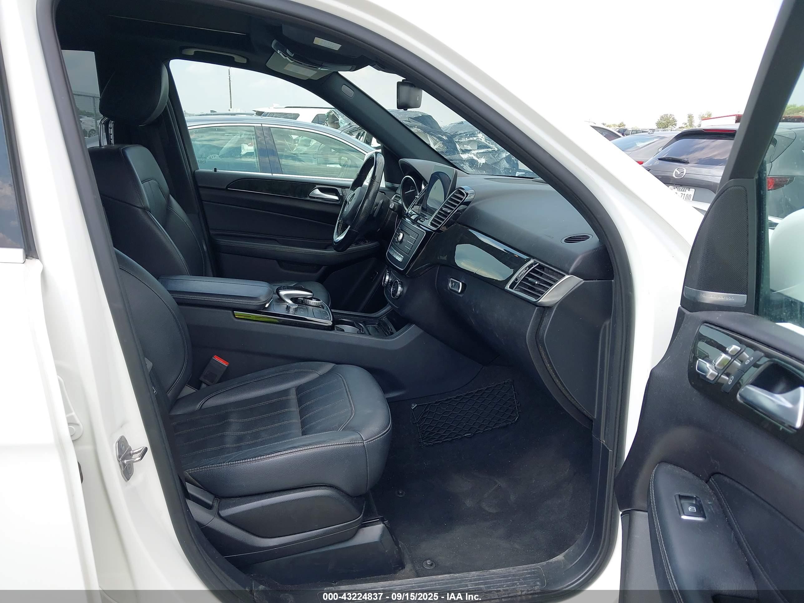 MERCEDES-BENZ GLE image 5