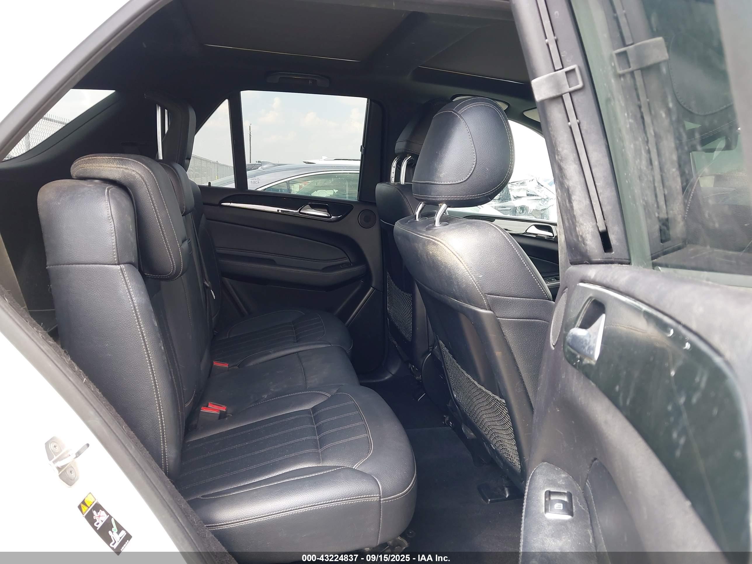 MERCEDES-BENZ GLE image 8