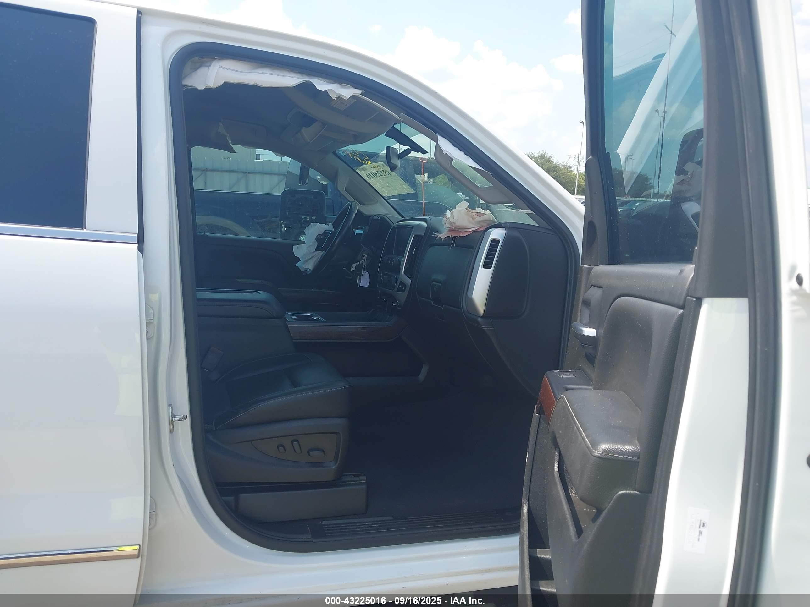 GMC SIERRA image 5