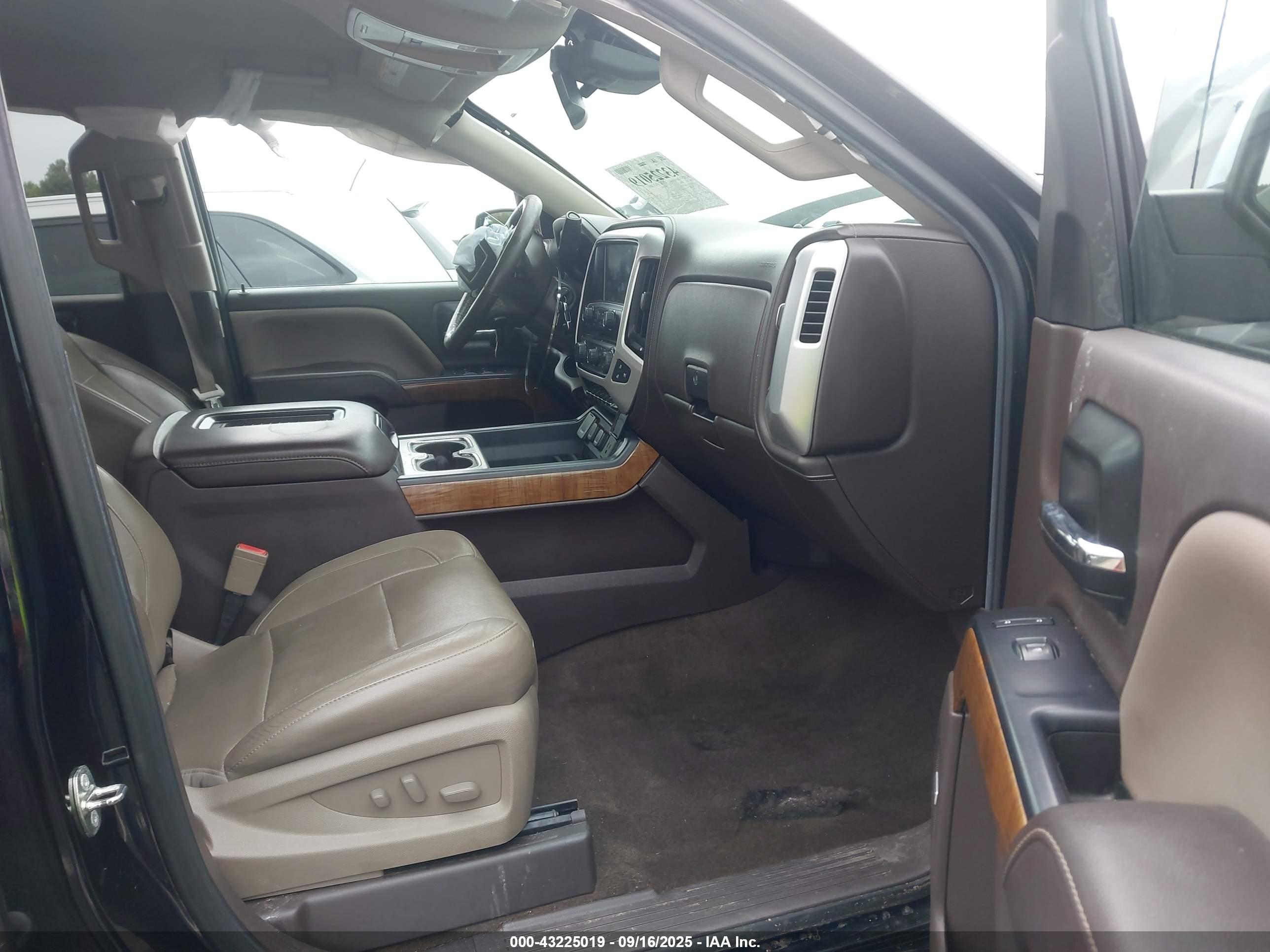 GMC SIERRA image 5