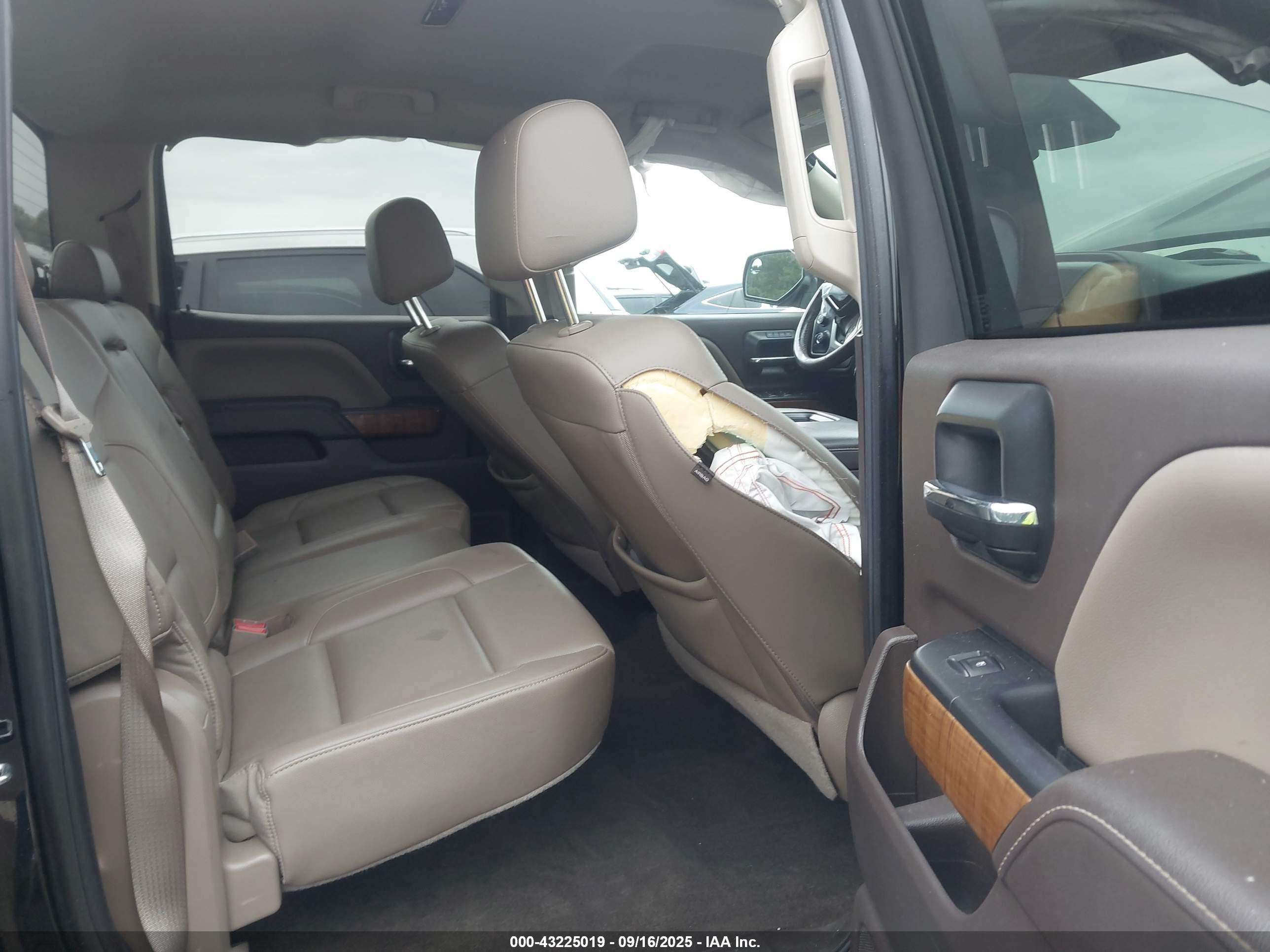 GMC SIERRA image 8
