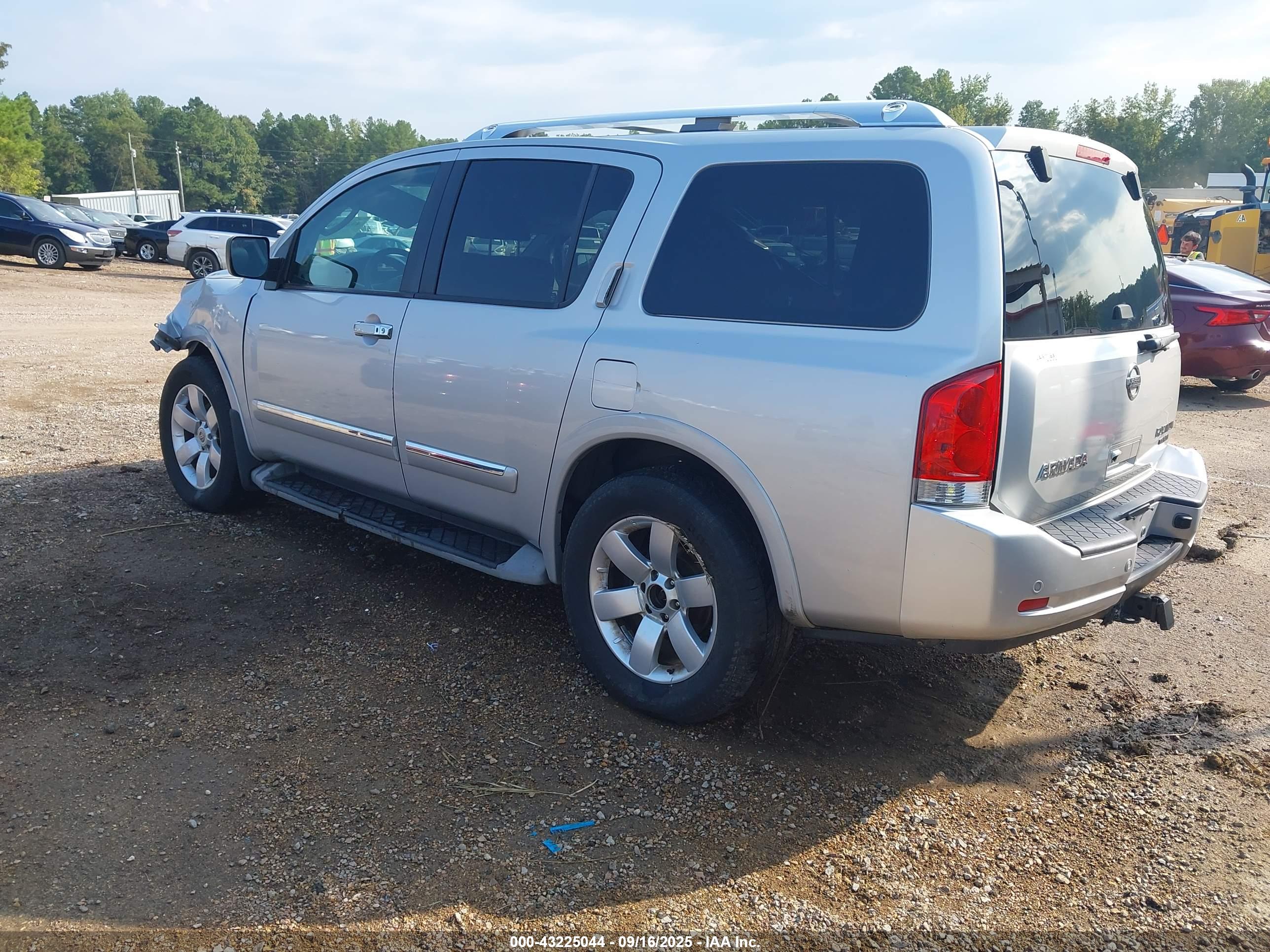 NISSAN ARMADA image 3