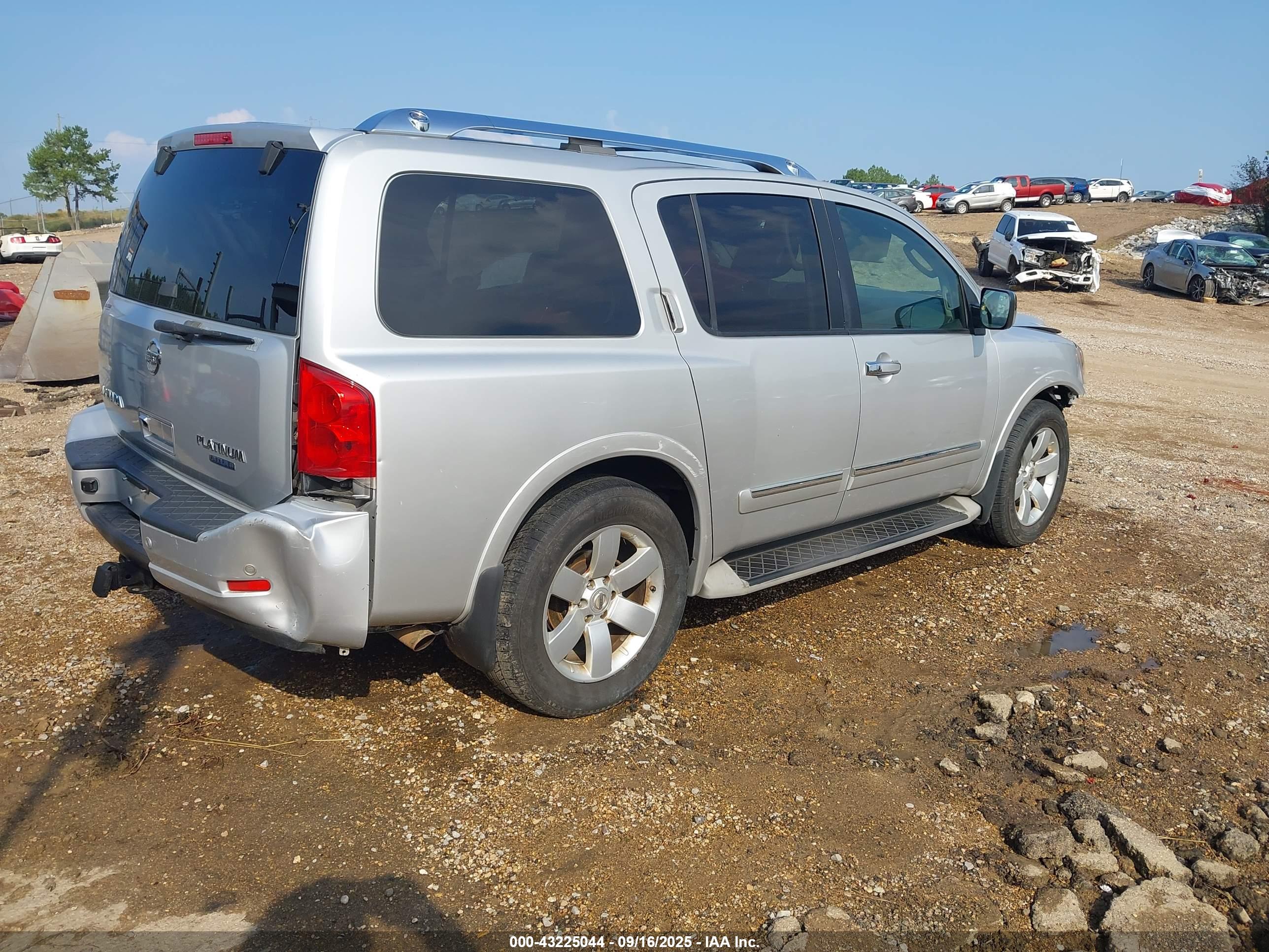 NISSAN ARMADA image 4