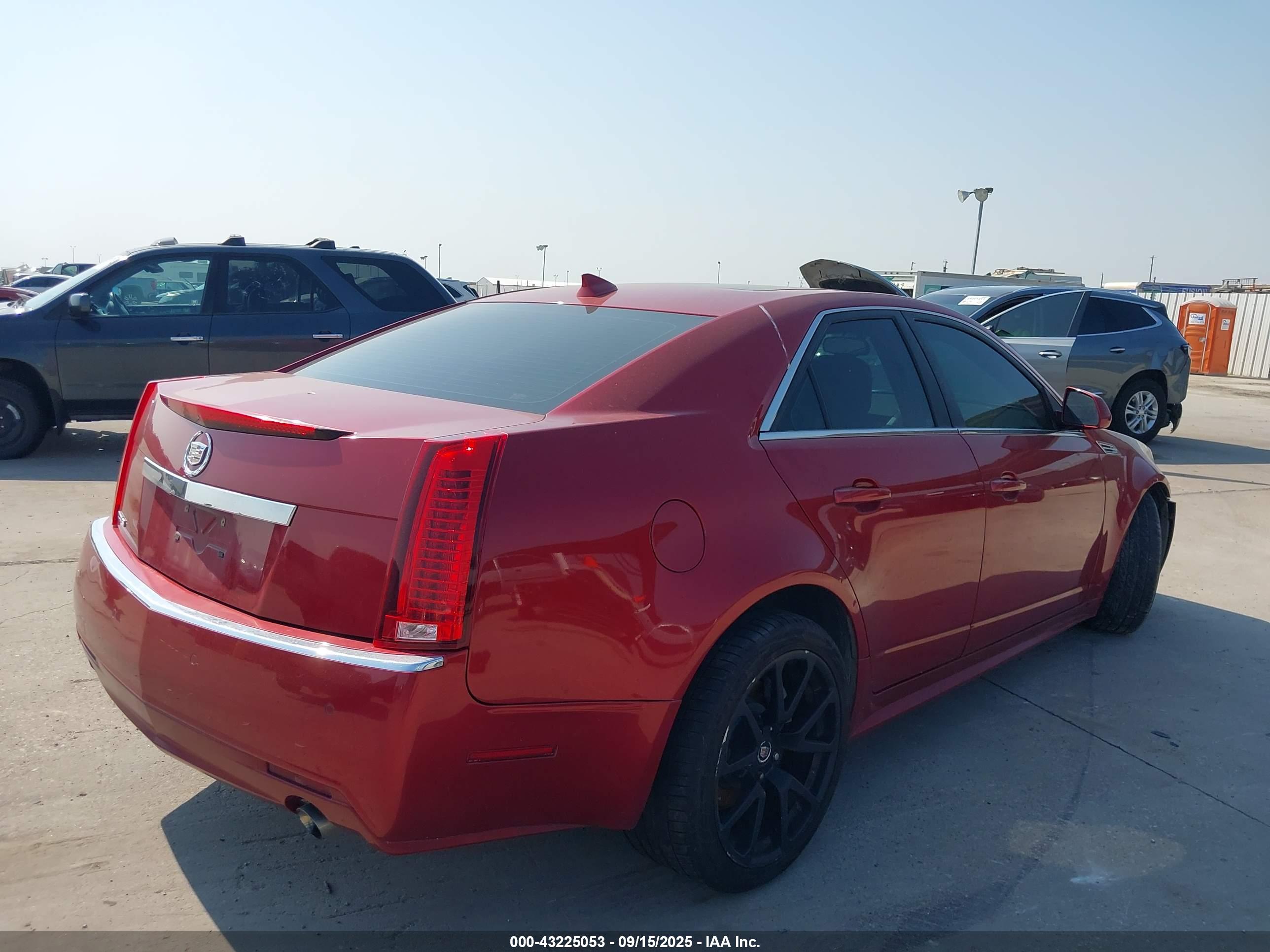 CADILLAC CTS image 4