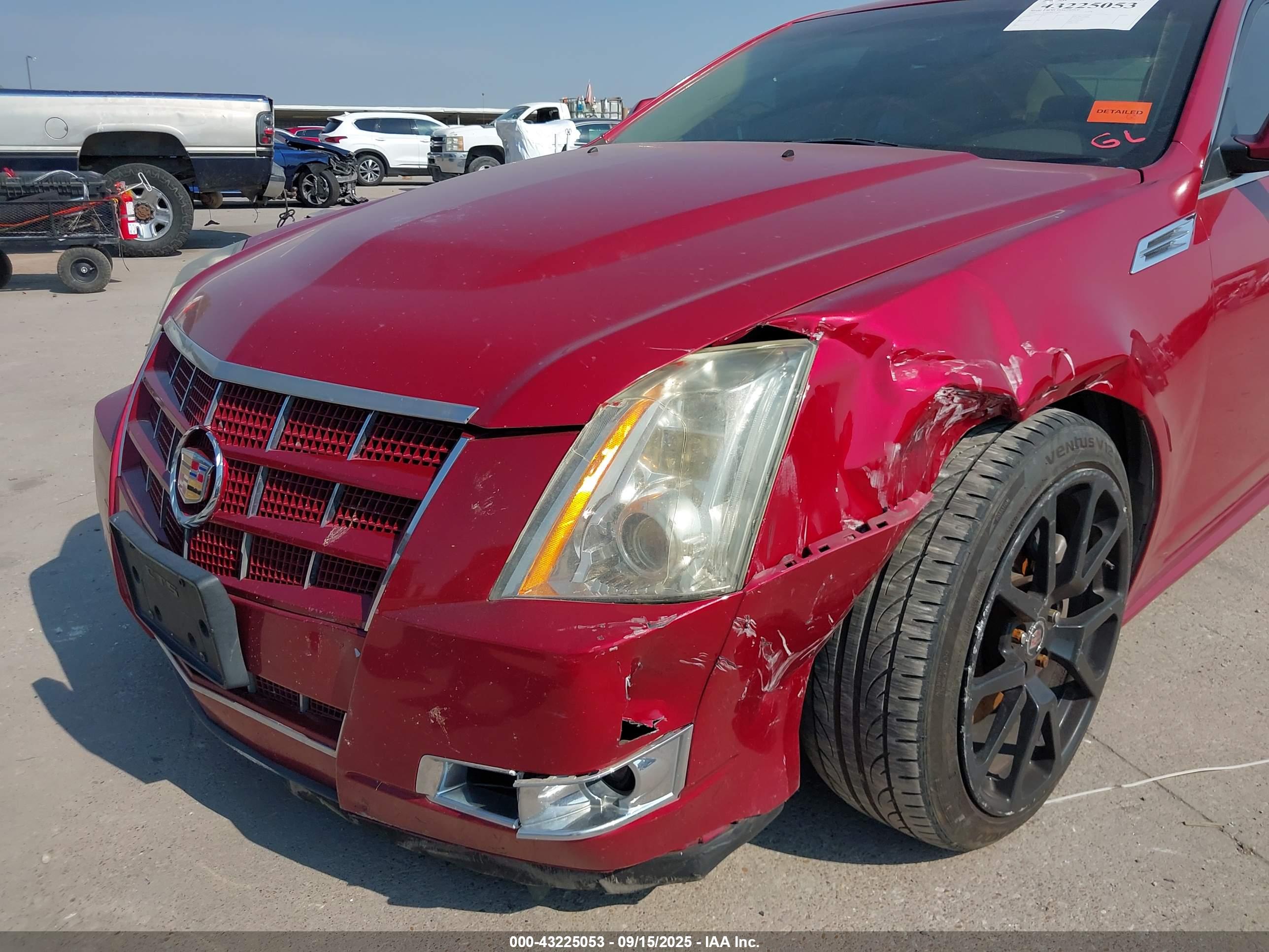 CADILLAC CTS image 6
