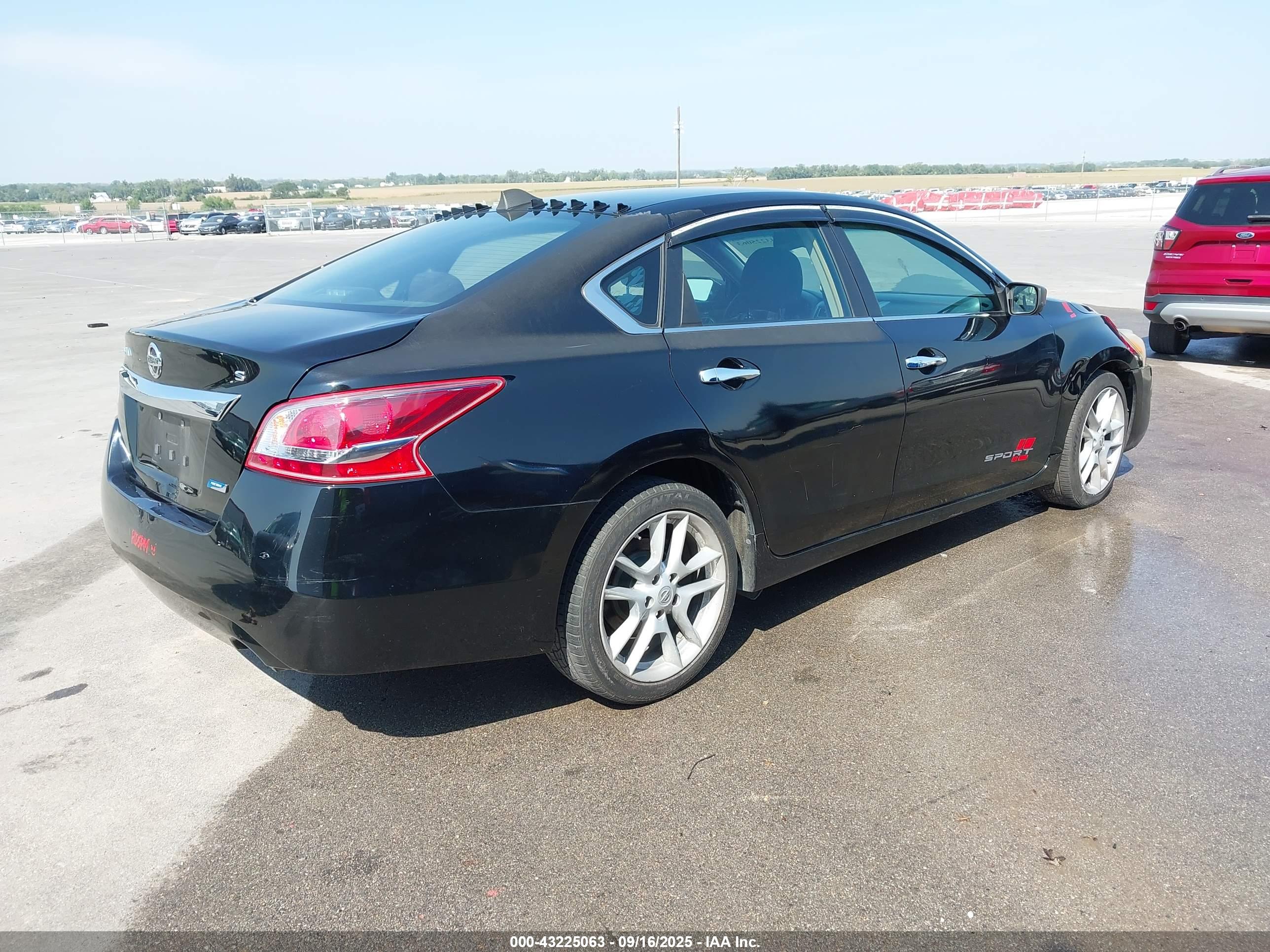 NISSAN ALTIMA image 4