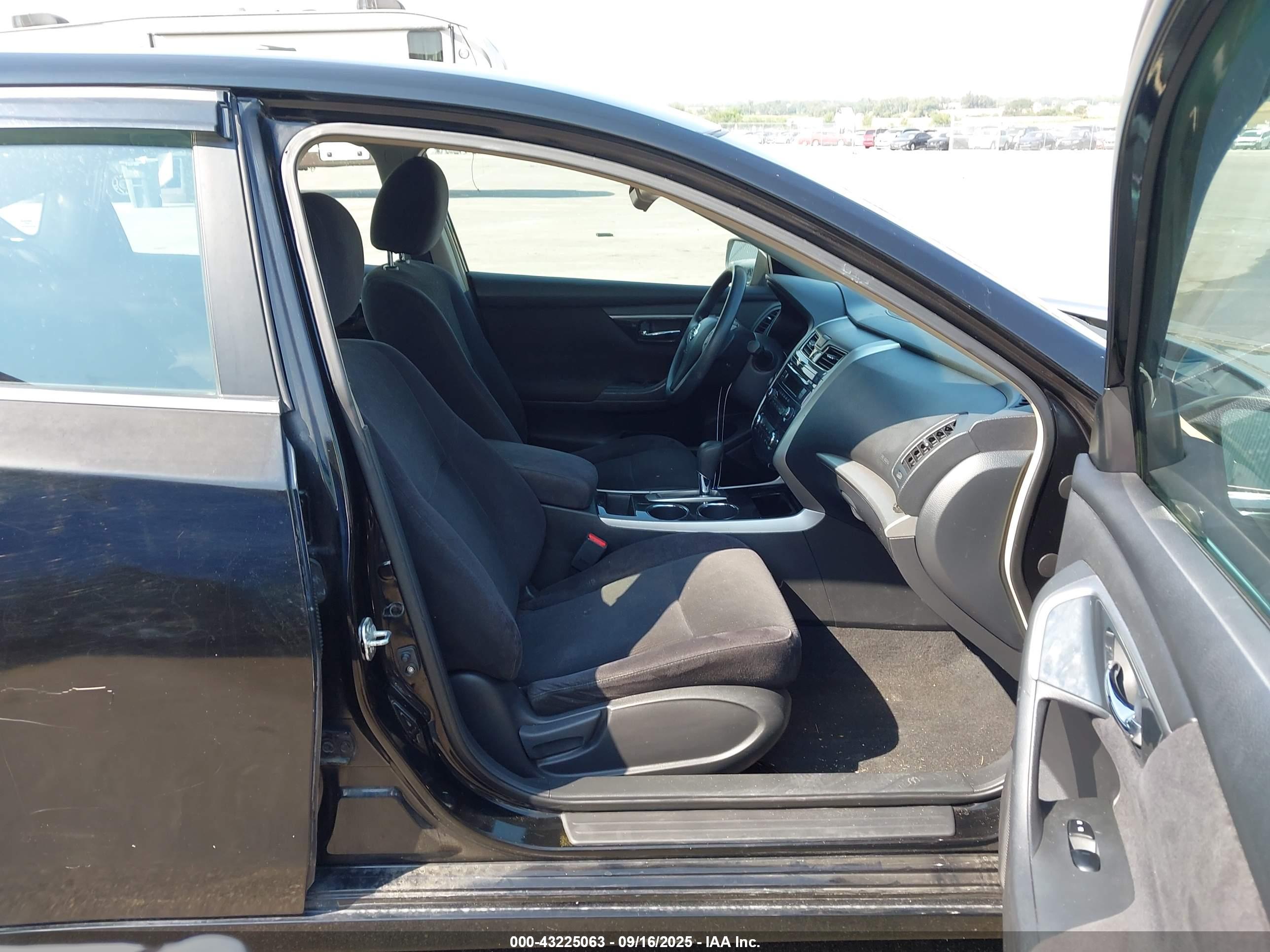 NISSAN ALTIMA image 5