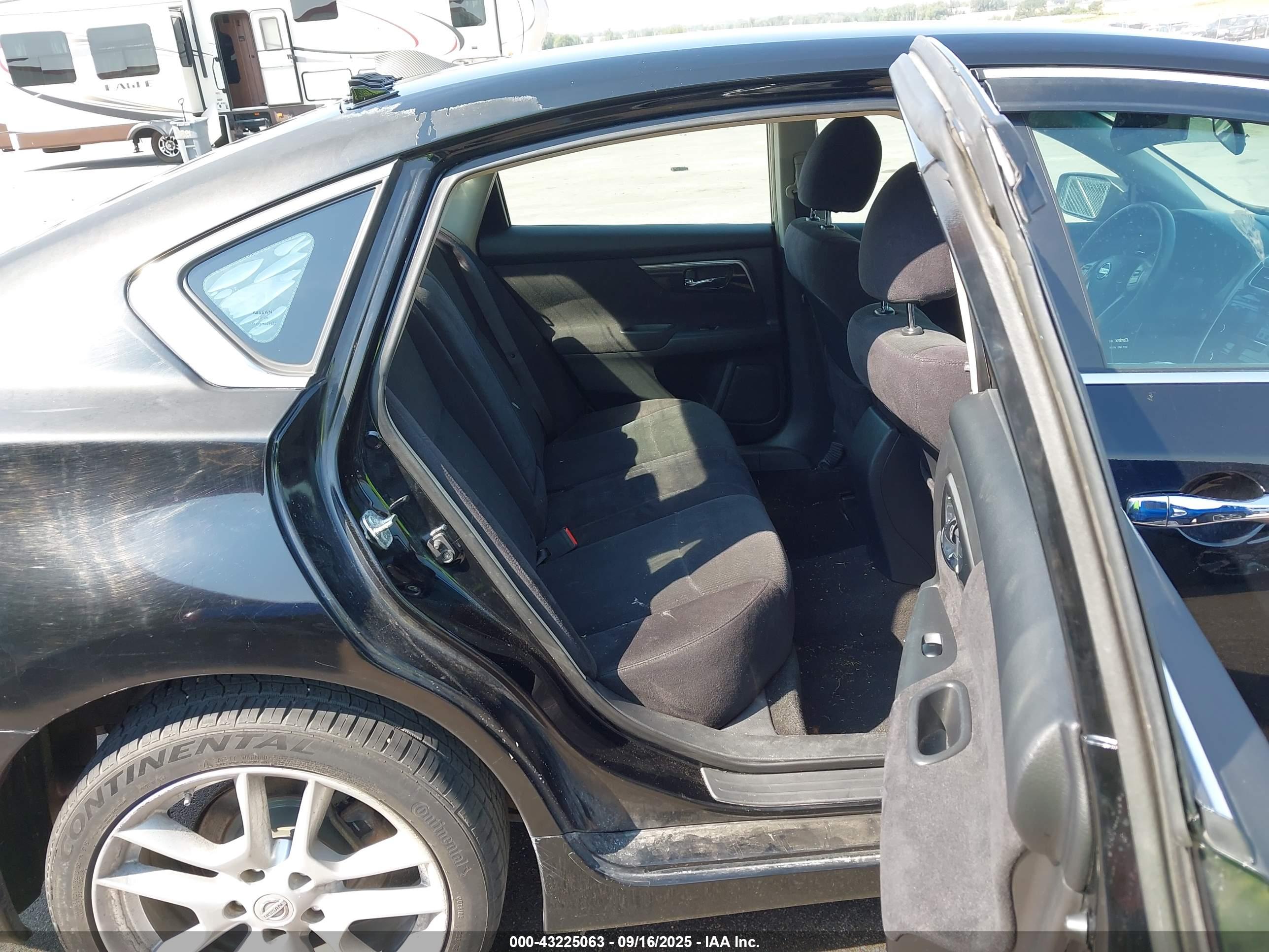NISSAN ALTIMA image 8