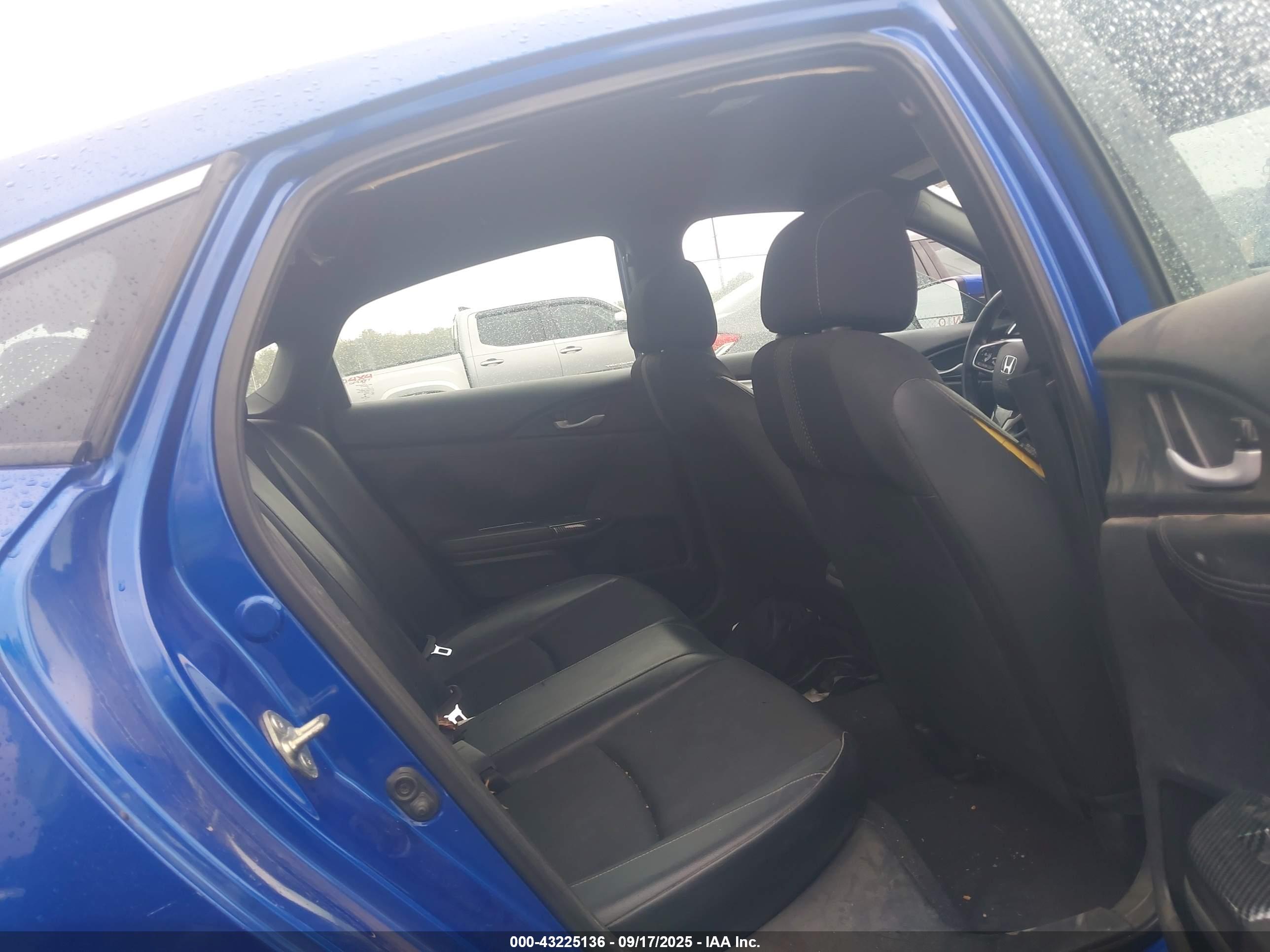 HONDA CIVIC image 8
