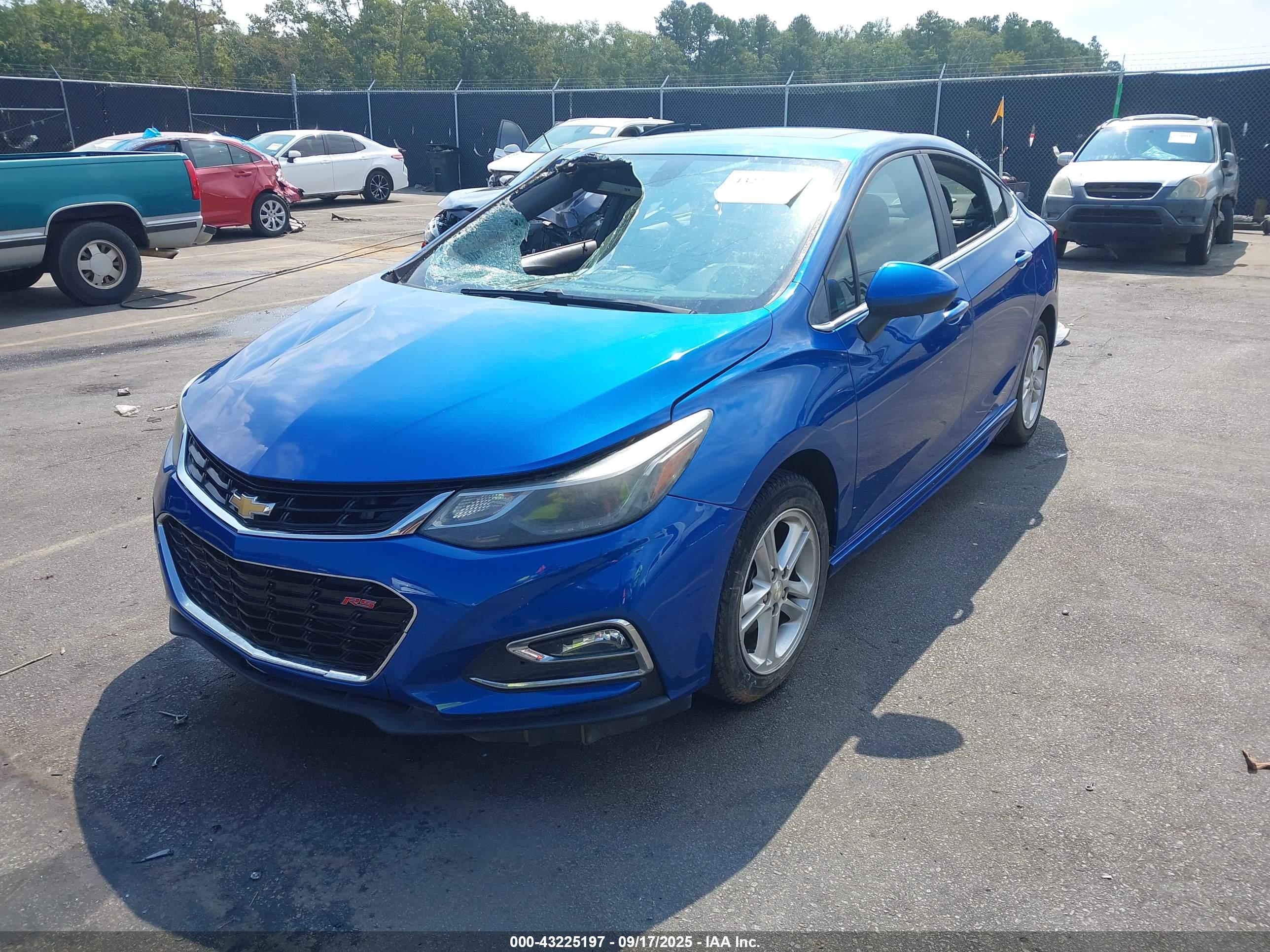 CHEVROLET CRUZE image 2