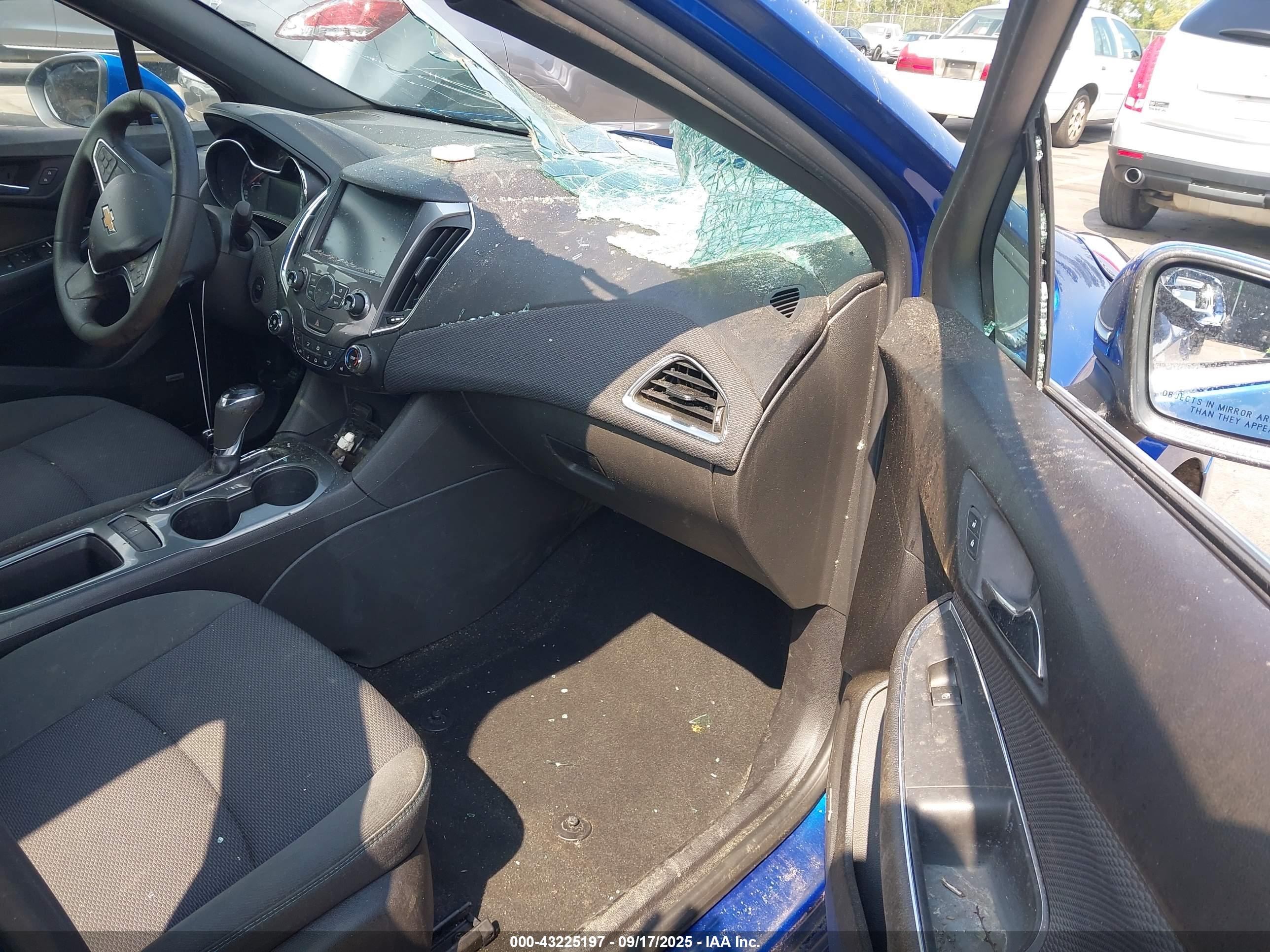 CHEVROLET CRUZE image 5
