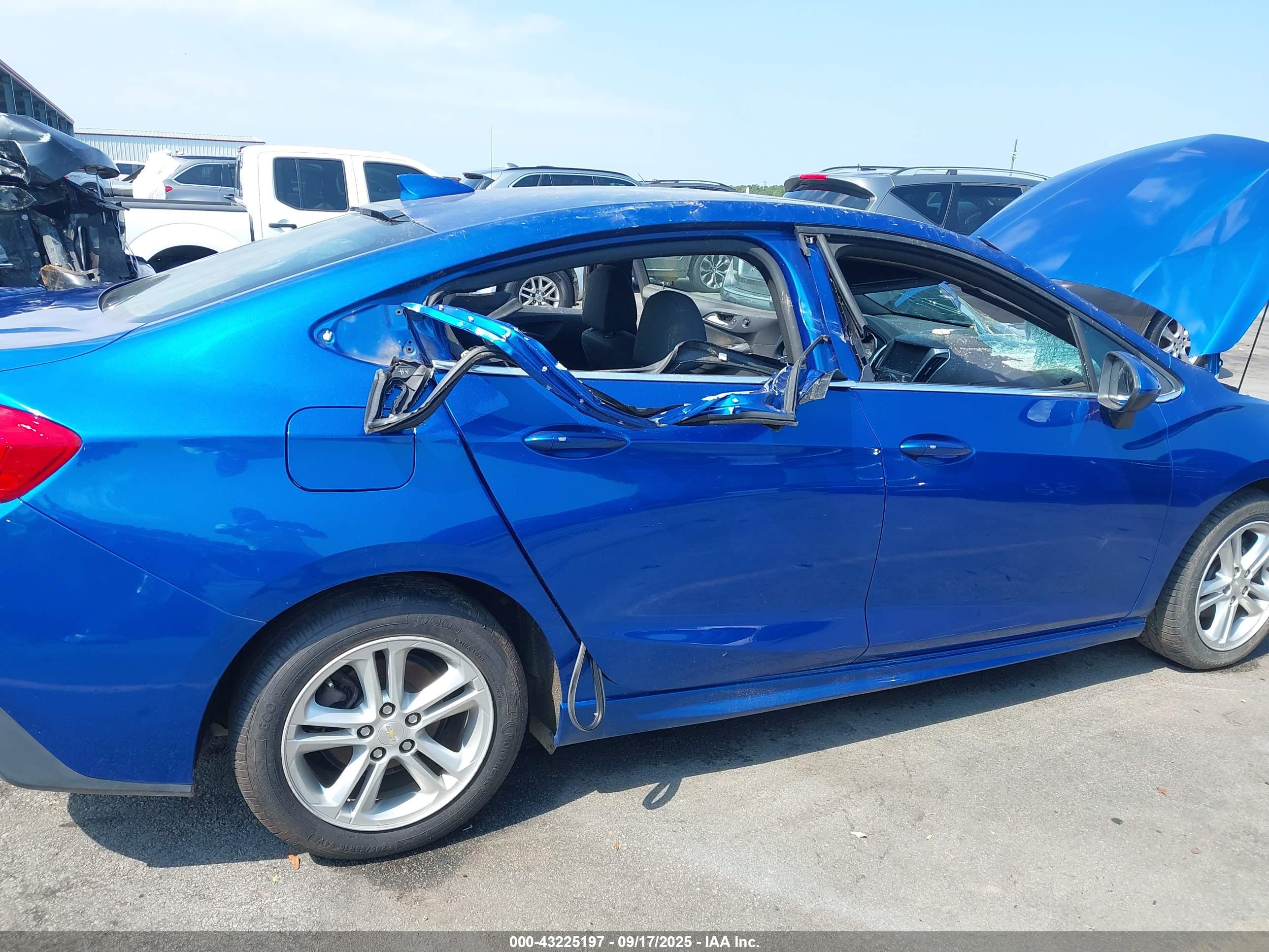 CHEVROLET CRUZE image 6