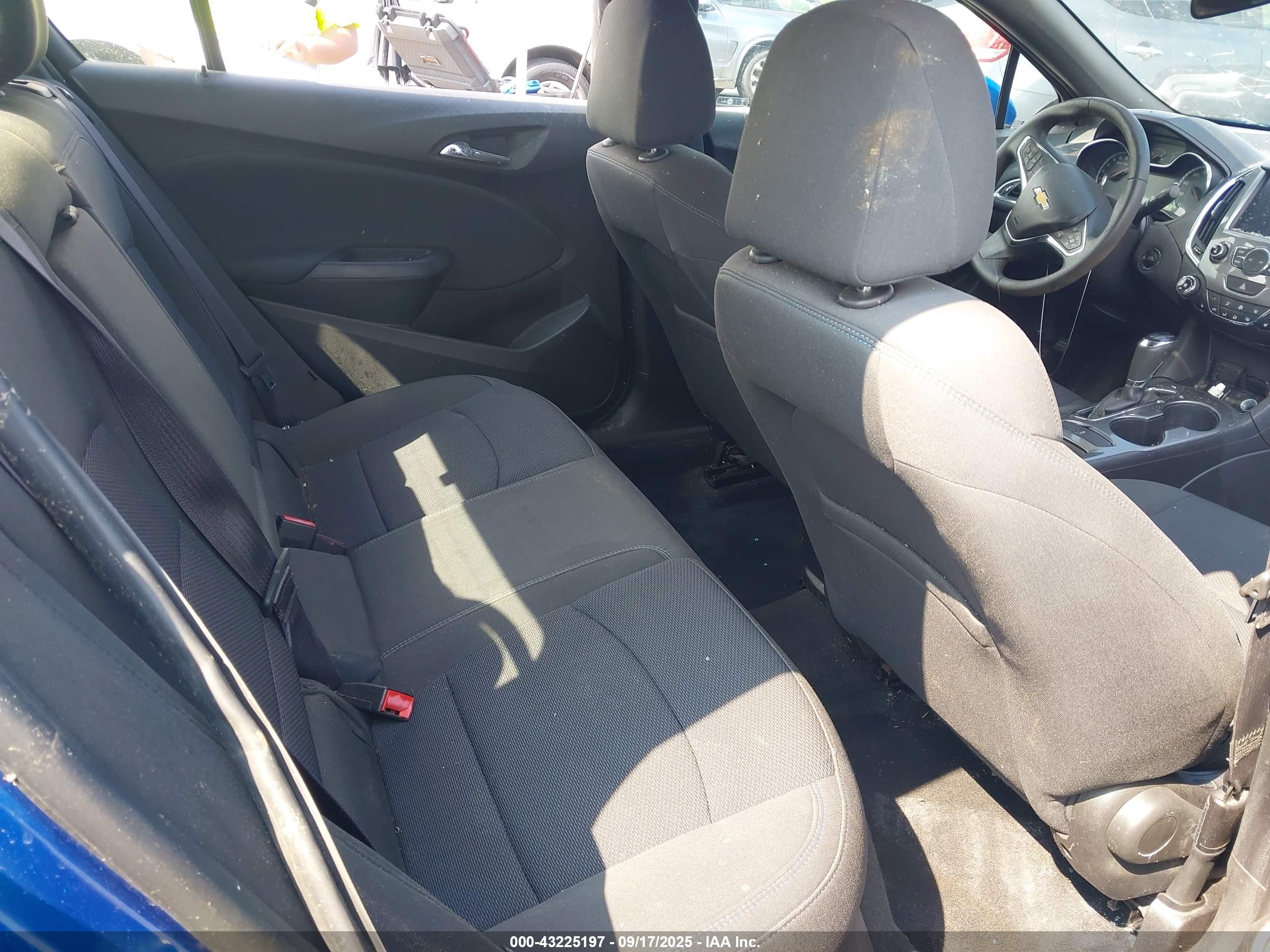 CHEVROLET CRUZE image 8