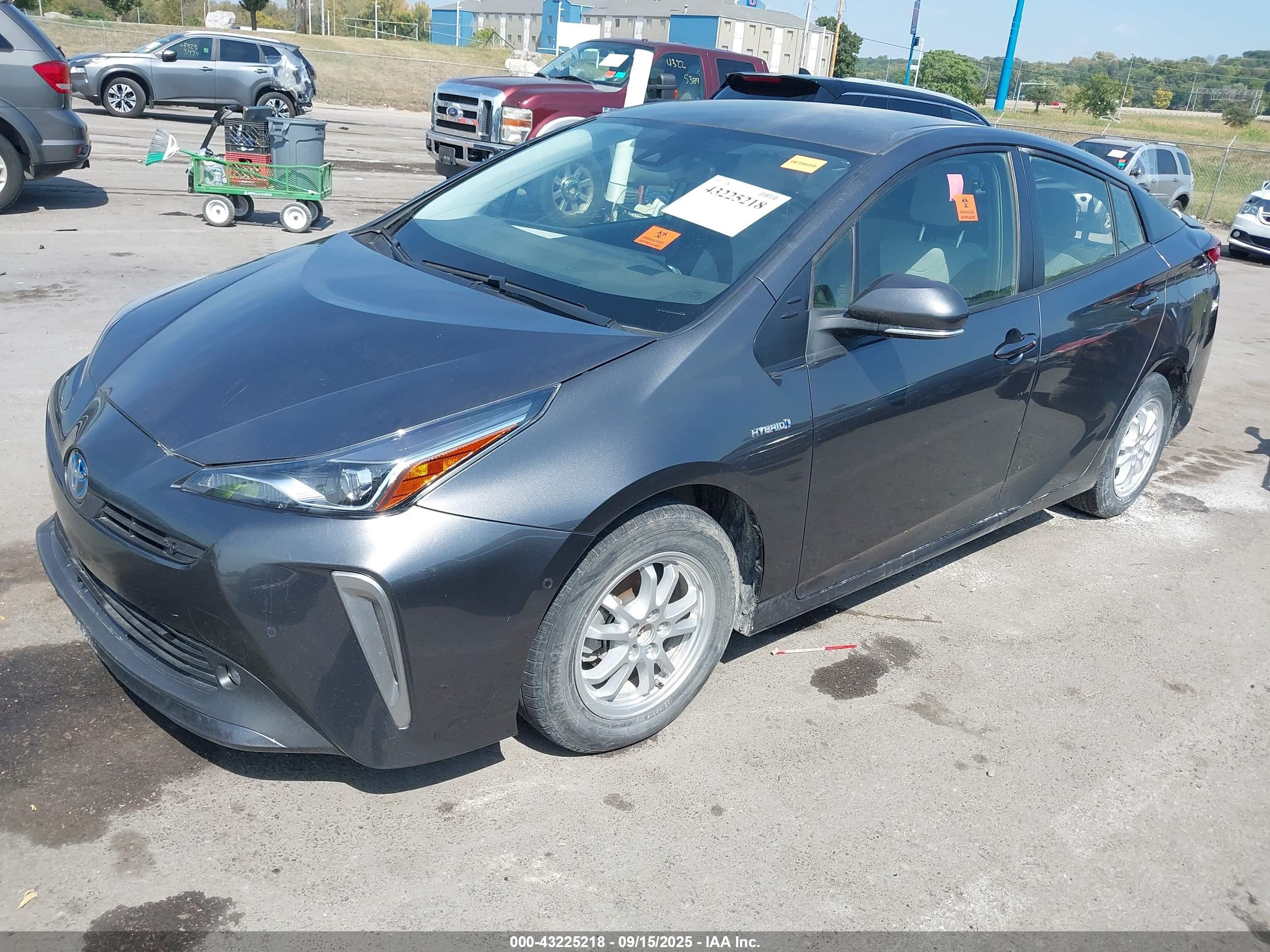TOYOTA PRIUS image 2