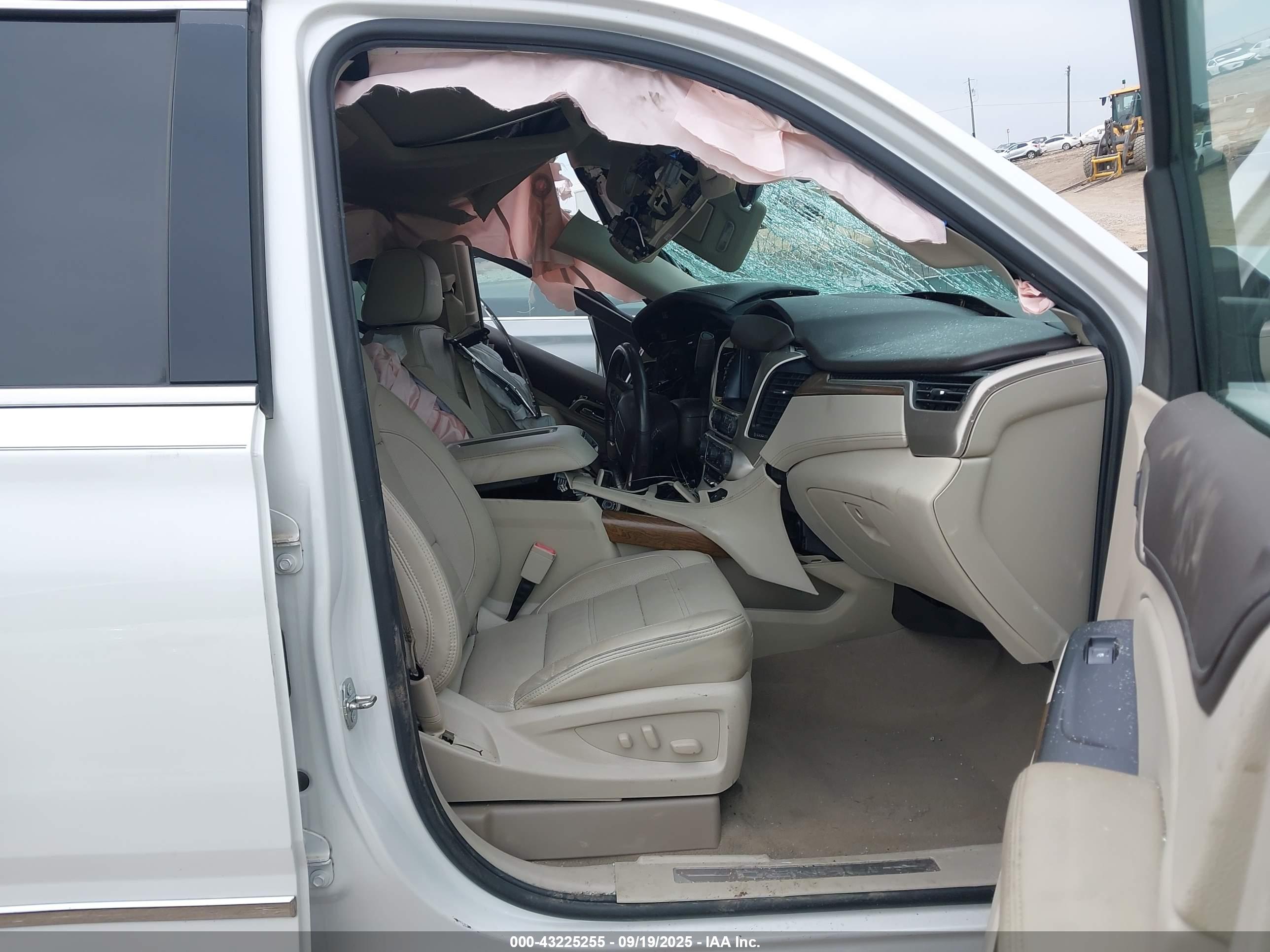 GMC YUKON image 5