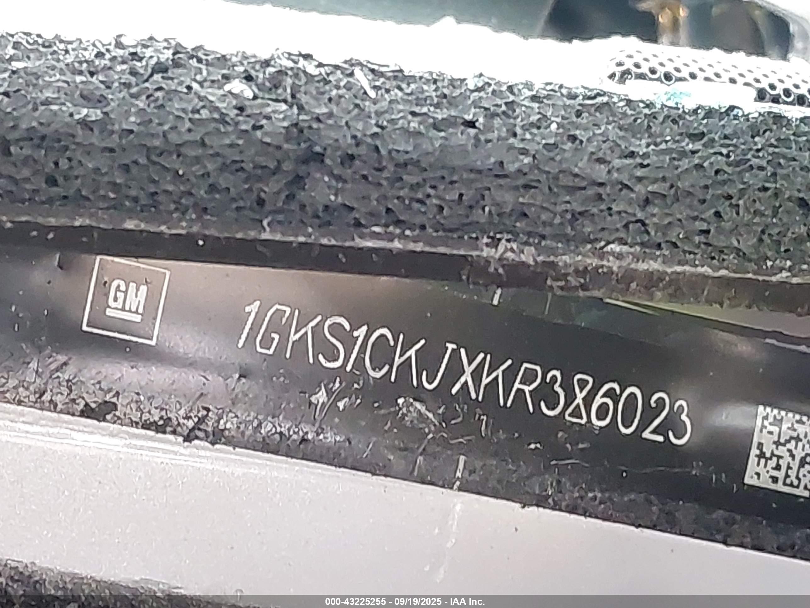 GMC YUKON image 9