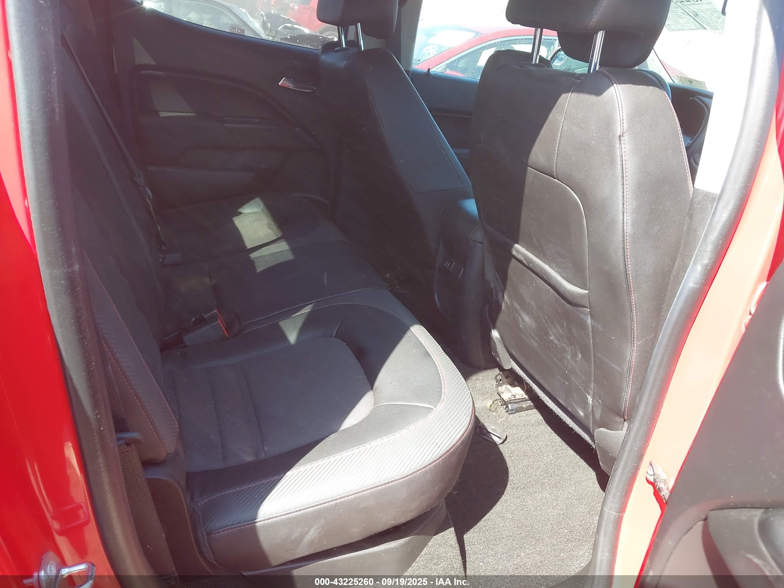 GMC CANYON image 8