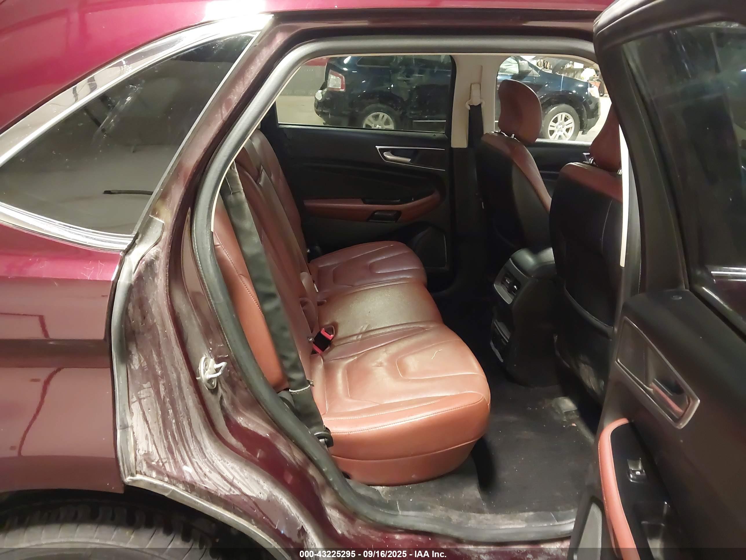 FORD EDGE image 8