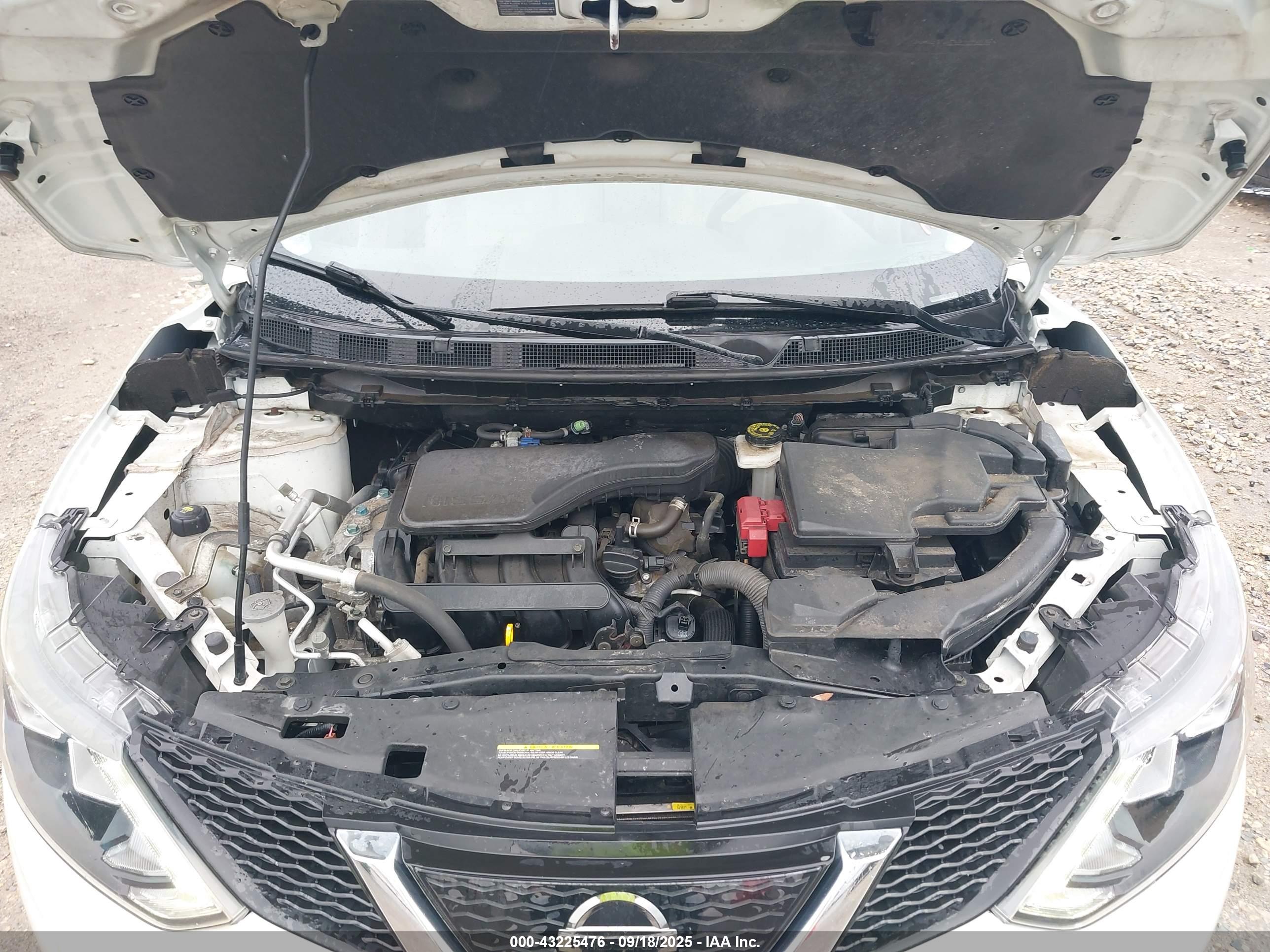 NISSAN ROGUE image 10