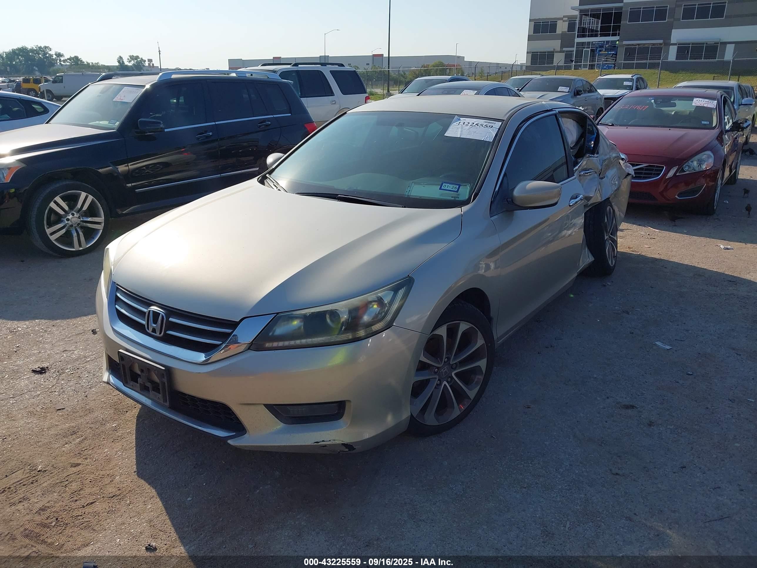 HONDA ACCORD image 2