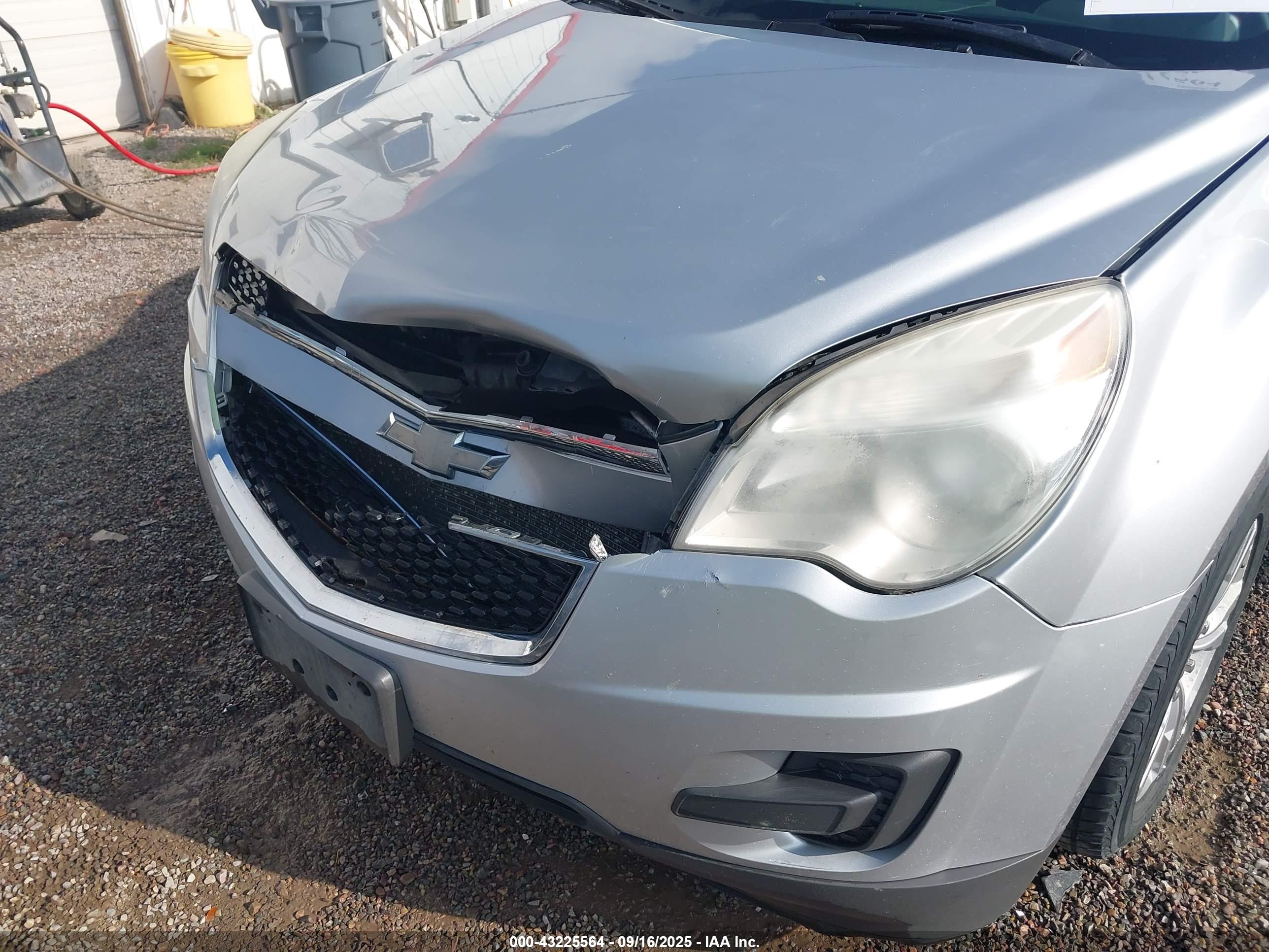 CHEVROLET EQUINOX image 6